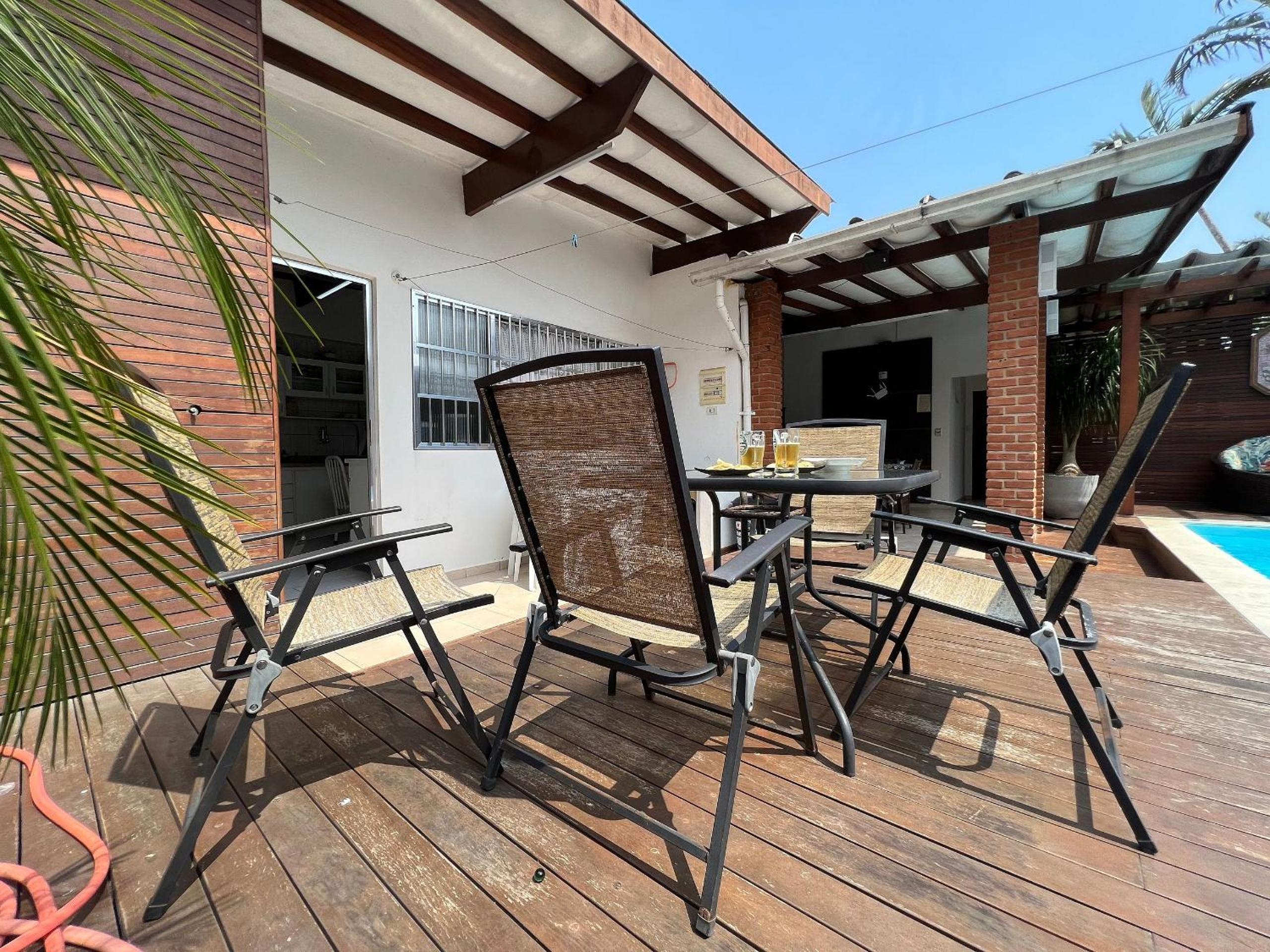 Casa de Praia a 150m da praia com Conforto Total Ar-Condicionado, Enxoval, Wi fi e Piscina Privativa