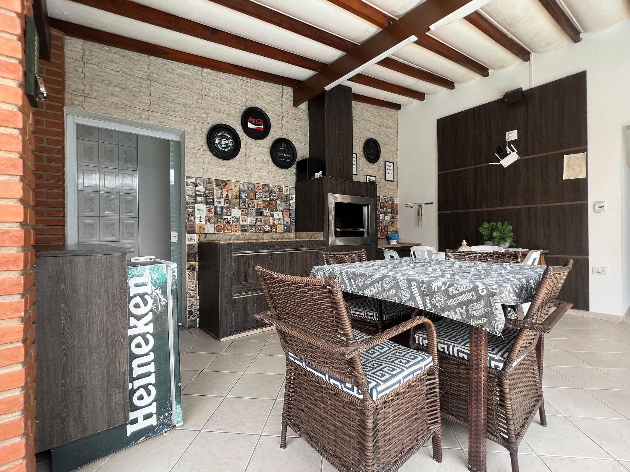 Casa de Praia a 150m da praia com Conforto Total Ar-Condicionado, Enxoval, Wi fi e Piscina Privativa