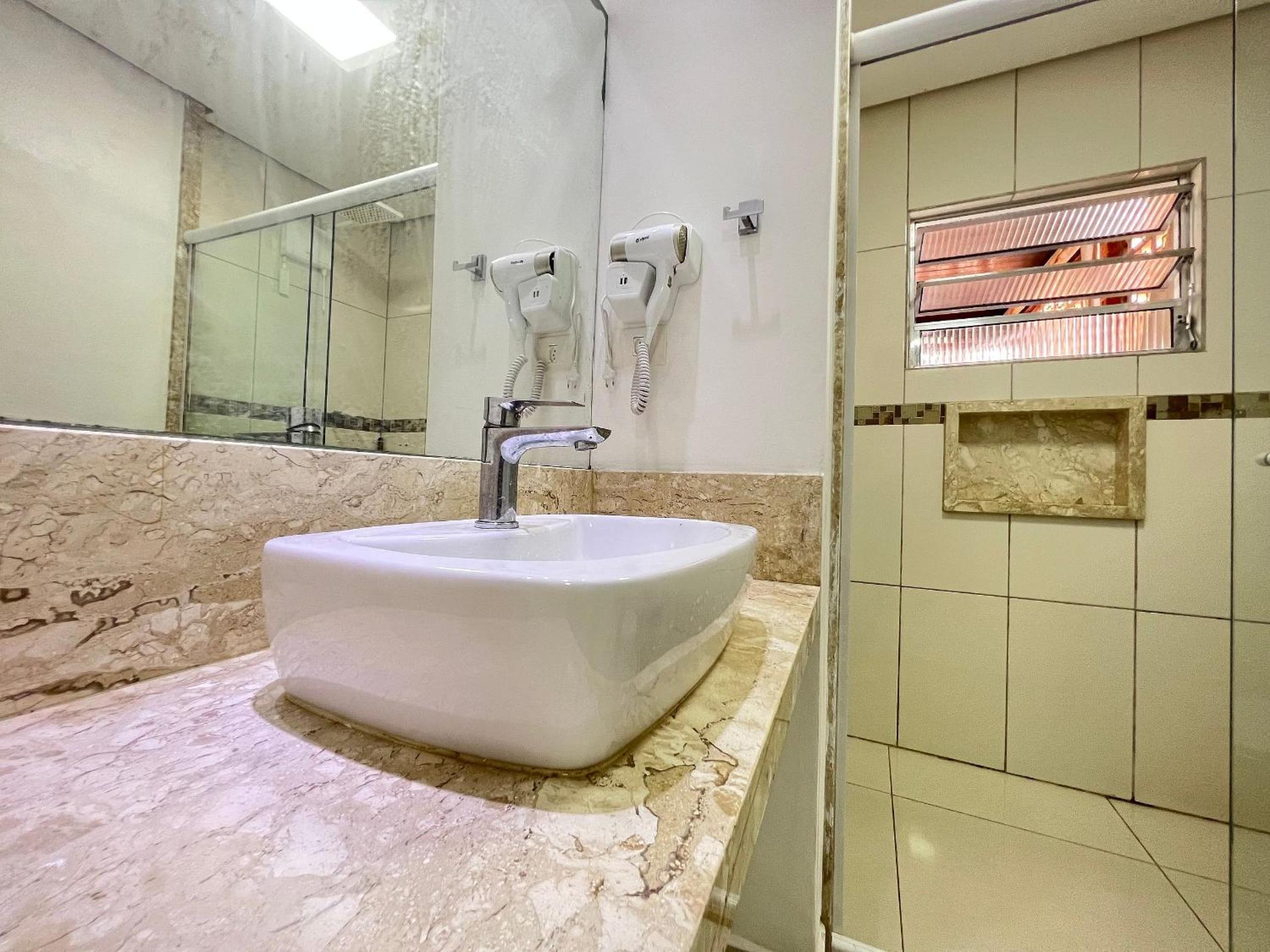Casa de Praia a 150m da praia com Conforto Total Ar-Condicionado, Enxoval, Wi fi e Piscina Privativa