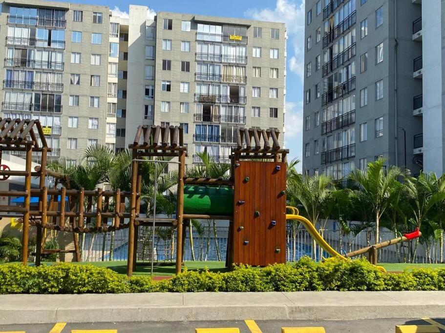 Lindo apto 2 habitaciones cerca al Aeropuerto Y centro de Eventos valle del pacifico