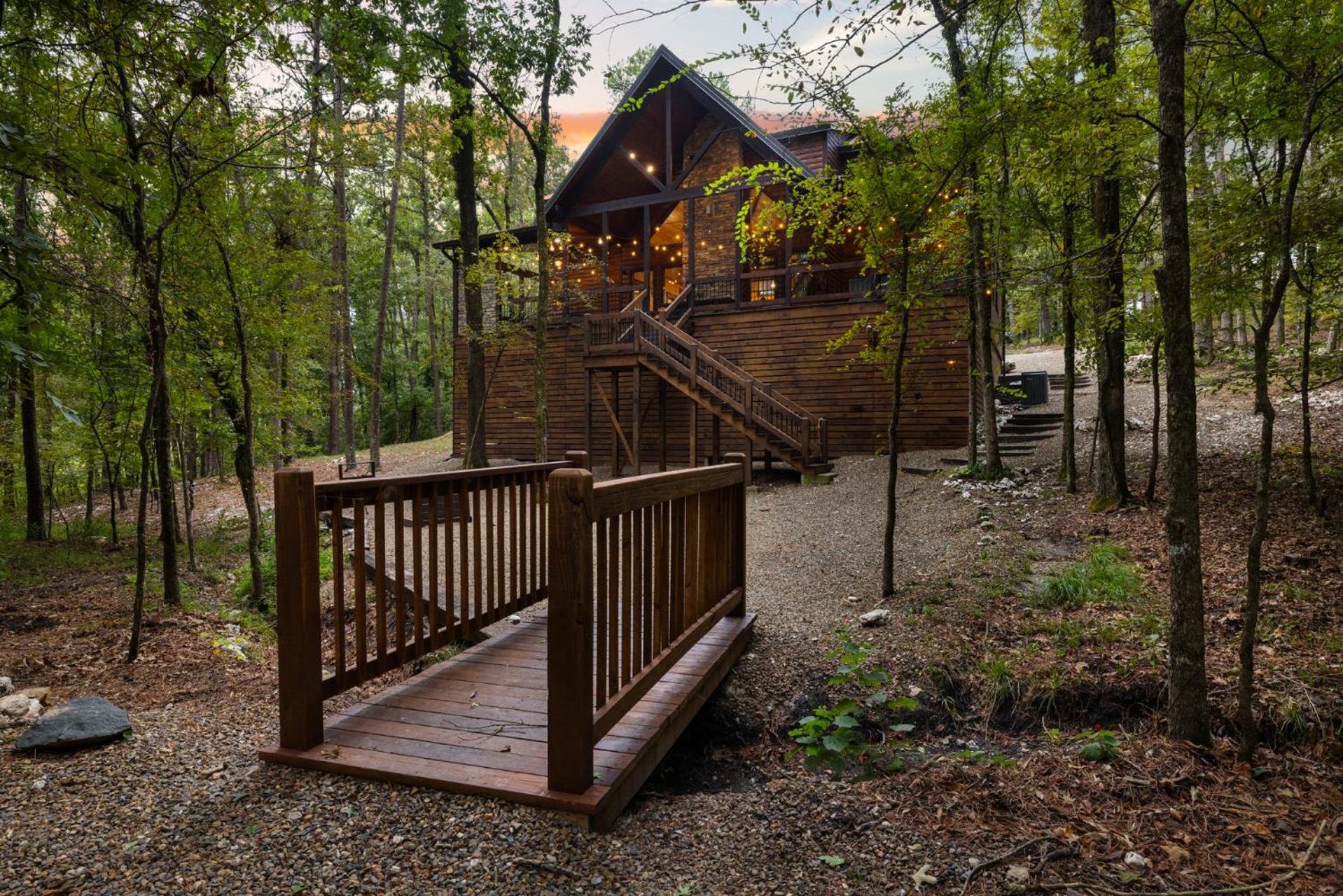 Sherwood Chateau - Luxury 4-King Bedroom Cabin - Sleeps 16 - Hot Tub - 1000 sq ft Deck - Secluded Near Lake and Forest Broken Bow Hochatown view 2