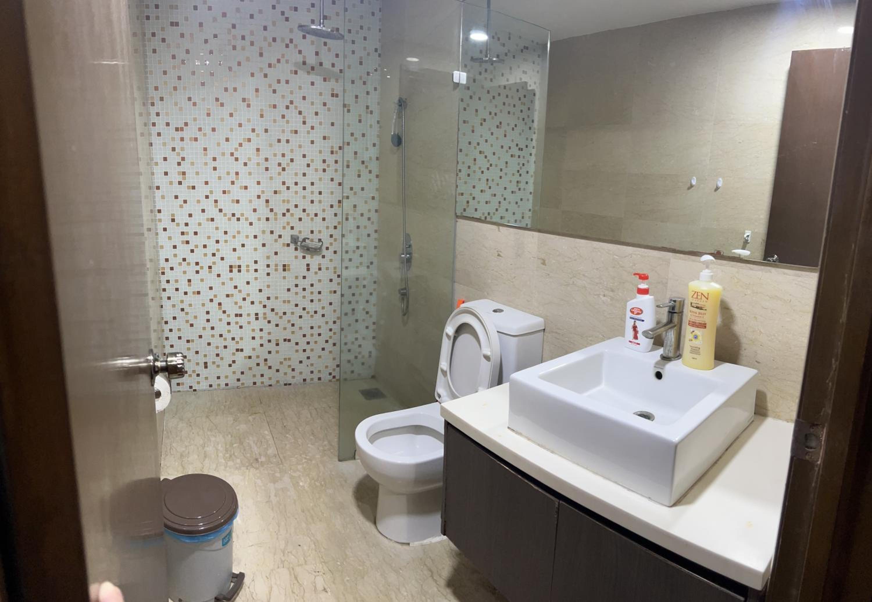 Luxury Regalia suites by adnan