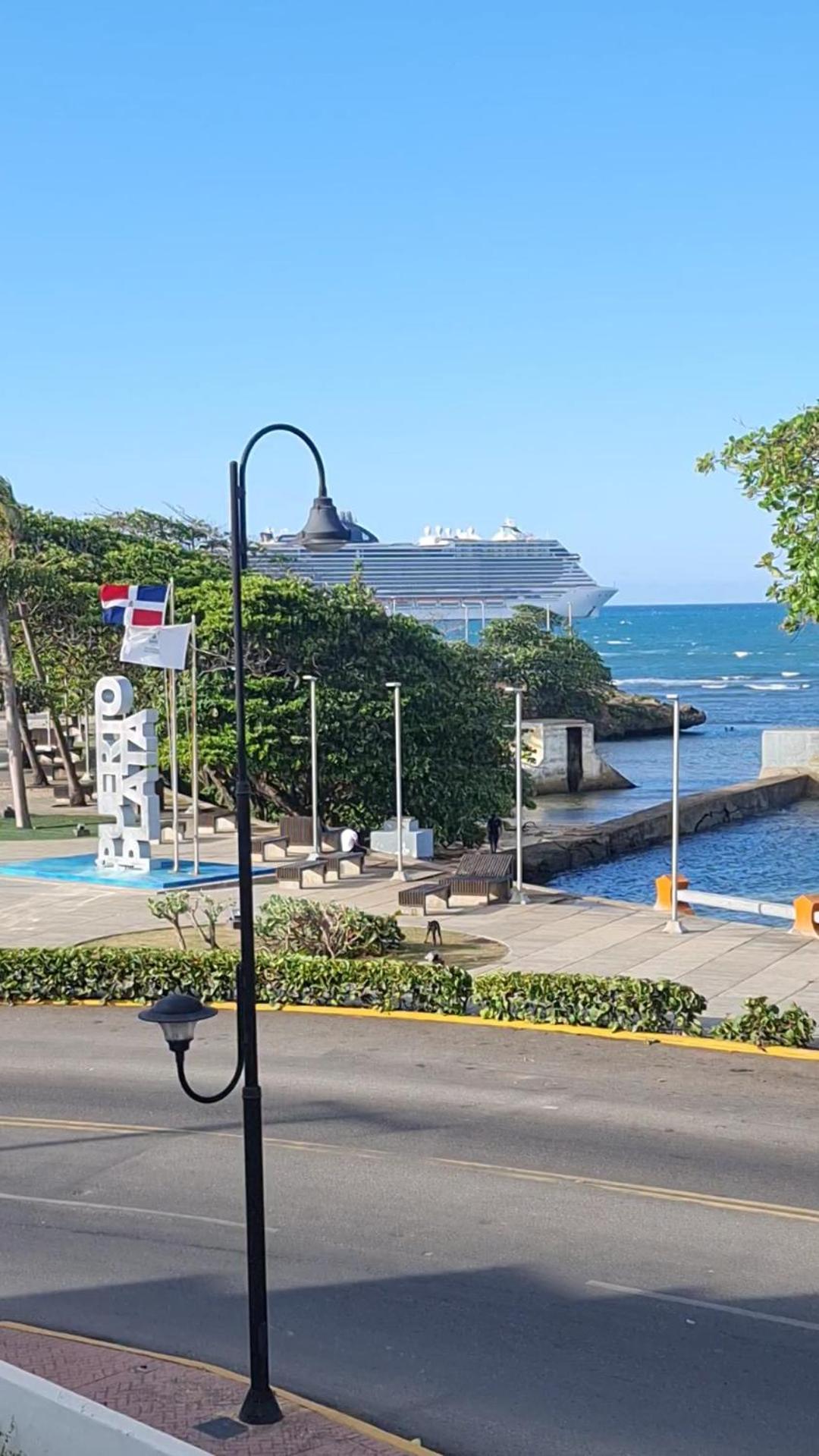 Apartament central frente al mar