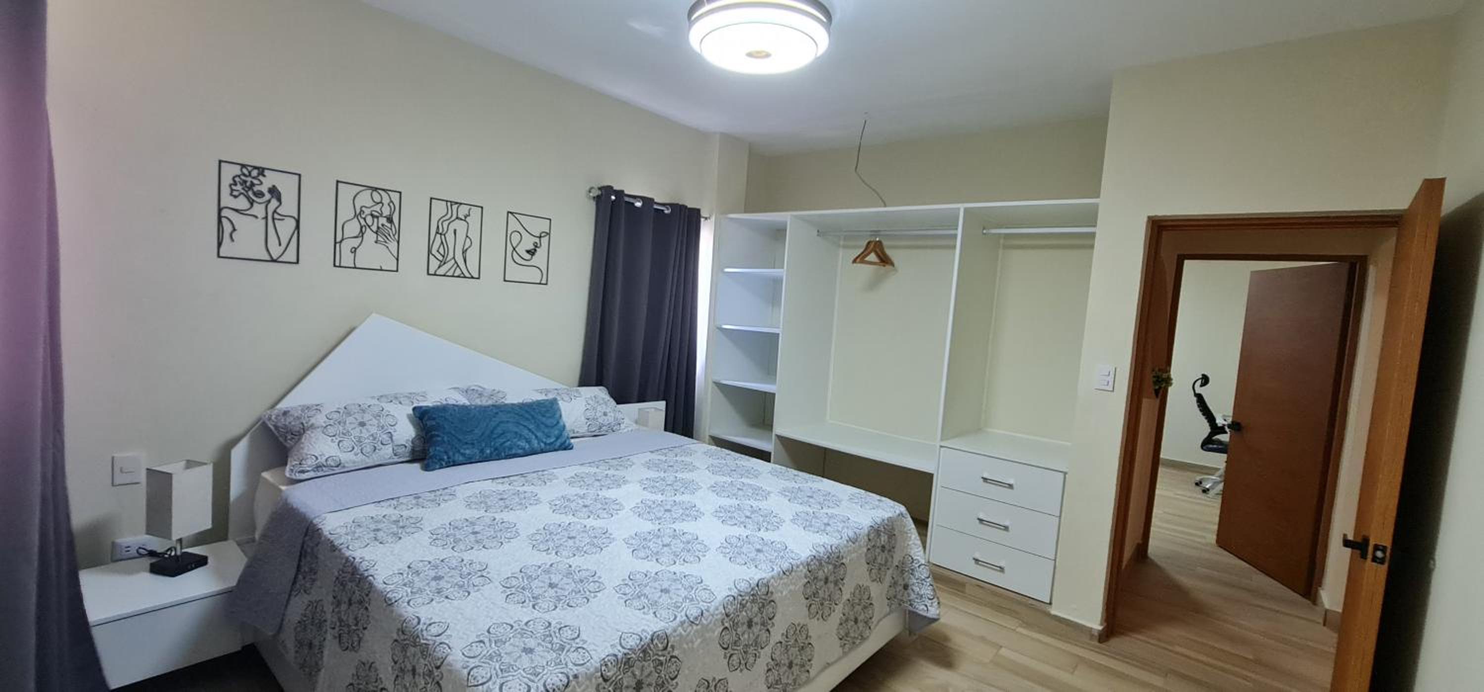 Apartament central frente al mar