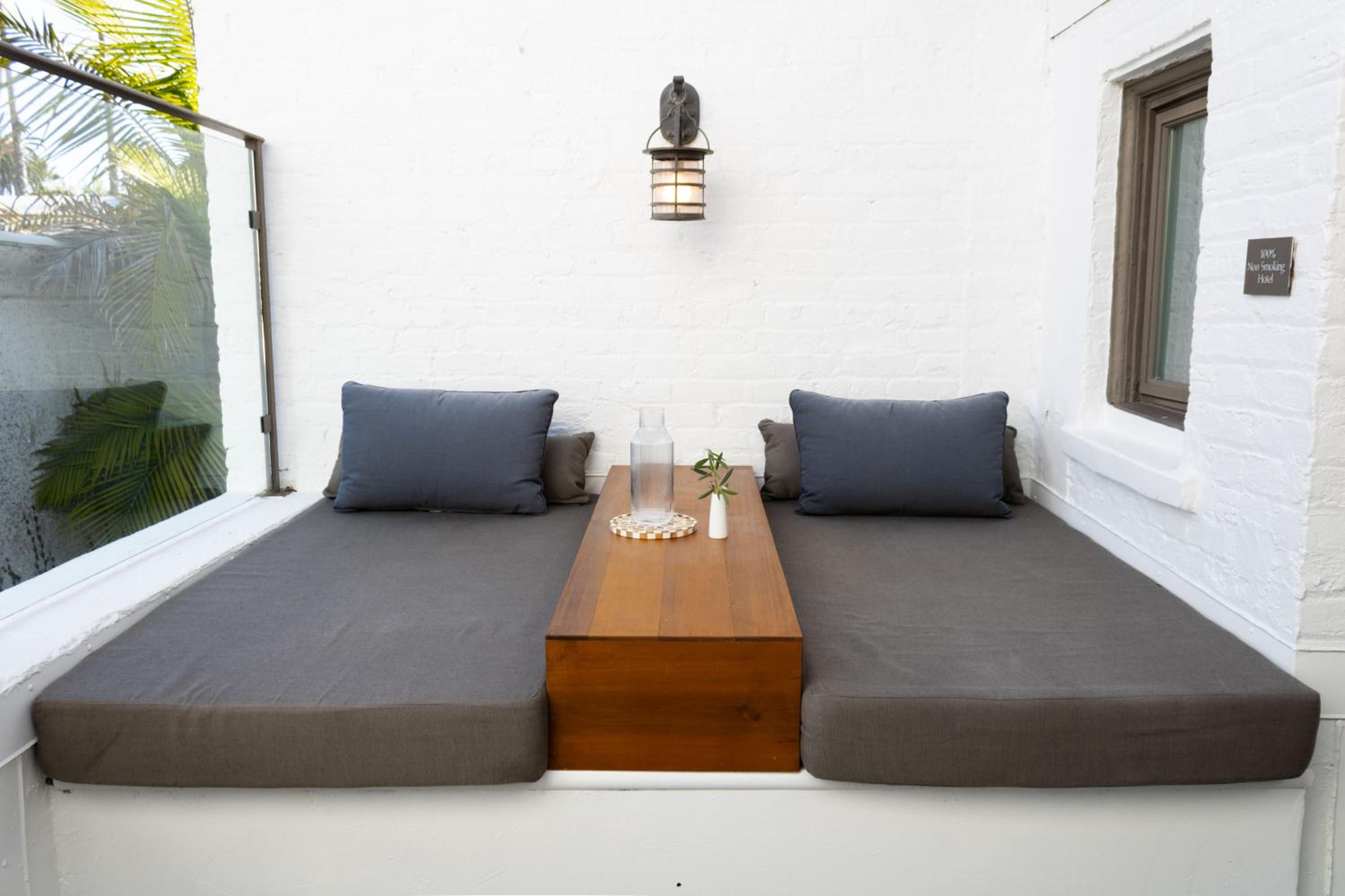 Hotel Riviera Beach House - Image 1