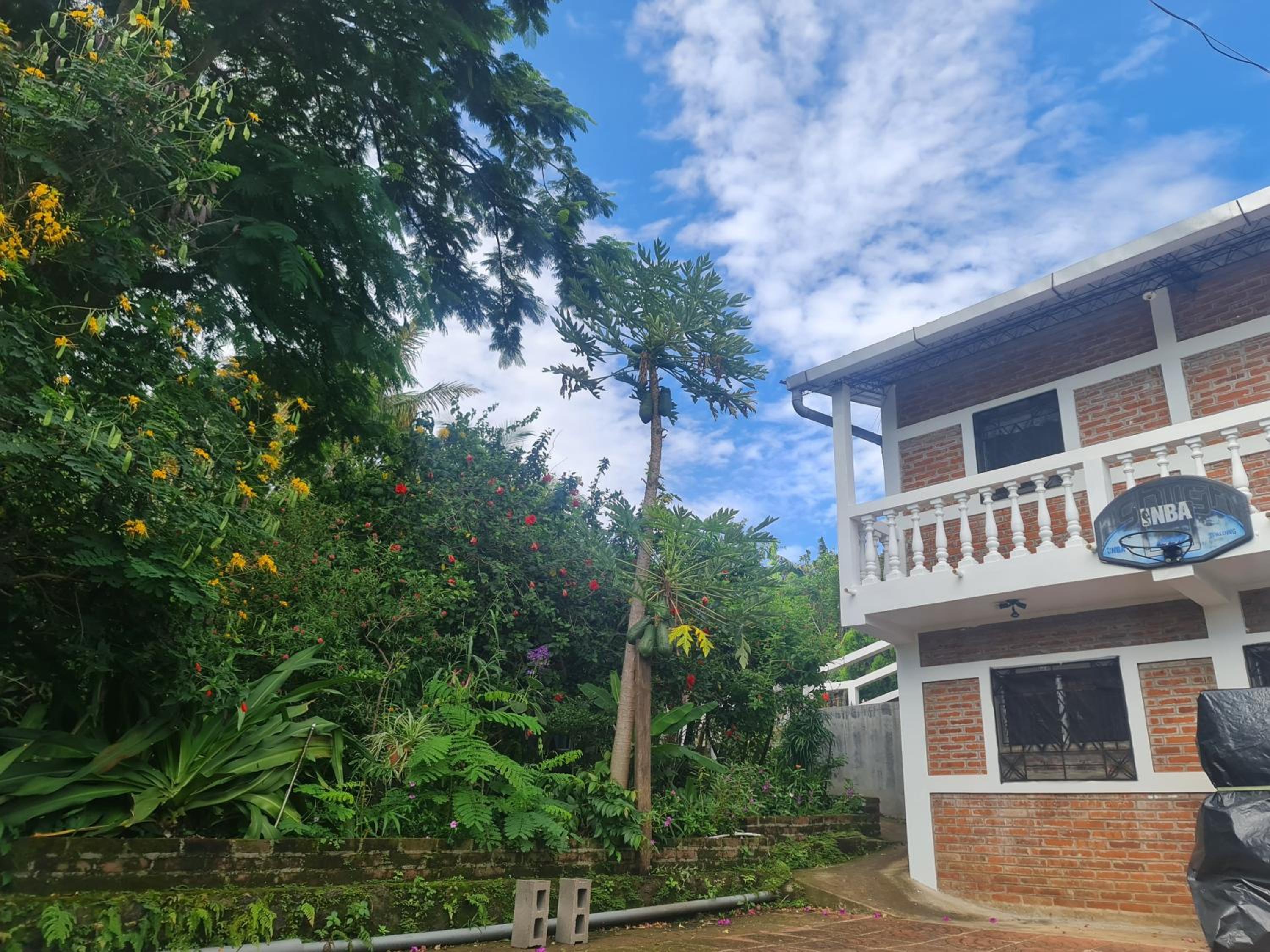 Estrada residence