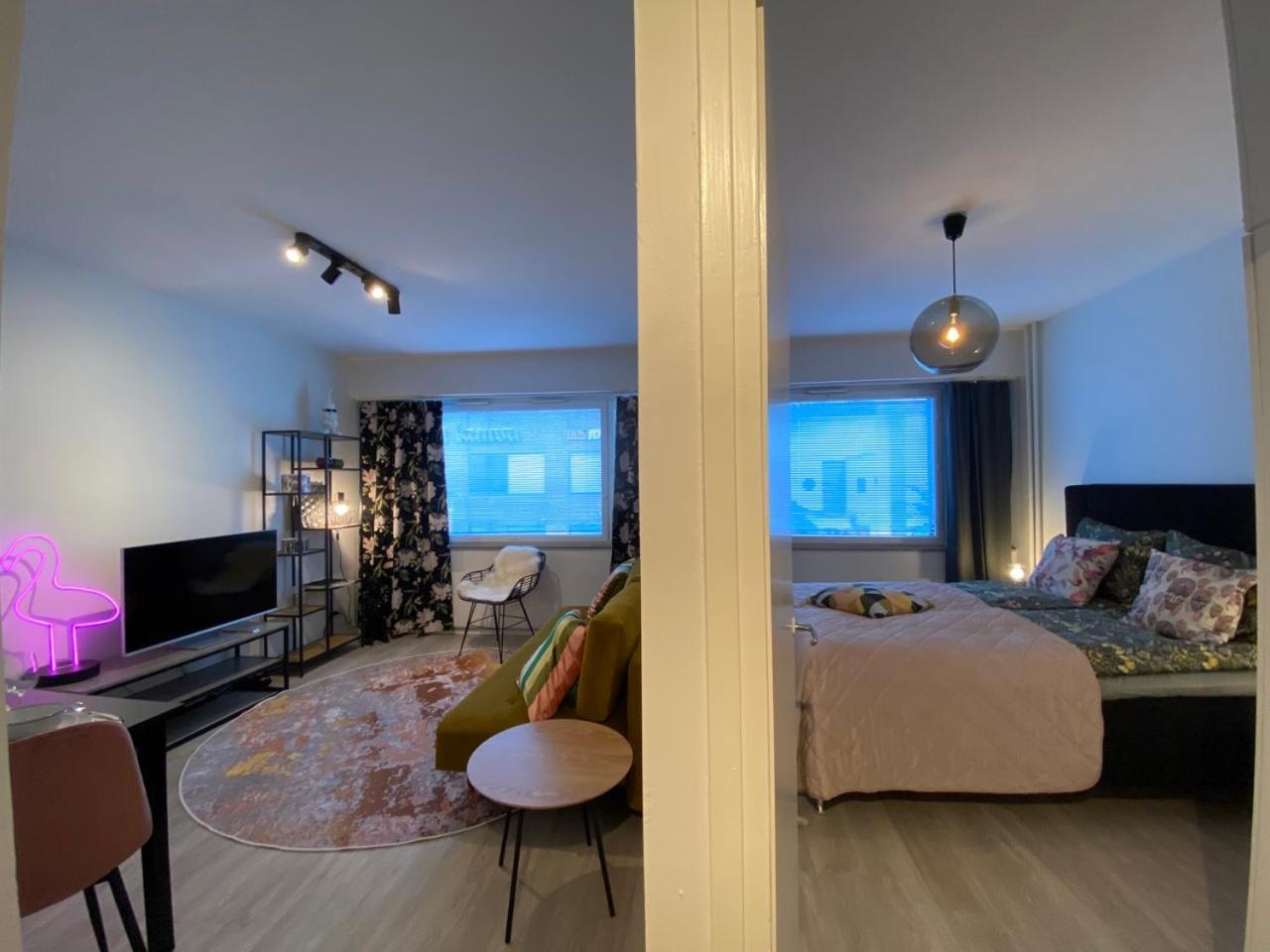 Funky City Apartment By Lapland Host
