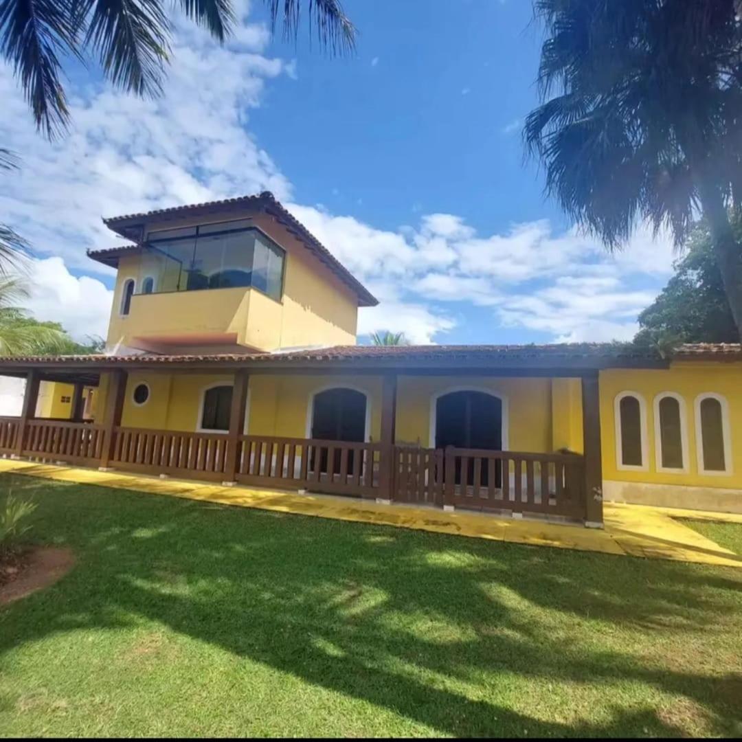 Charmosa Casa com 06 suítes na praia, beira rio Juqueriquere com rampa para barcos e jet sky