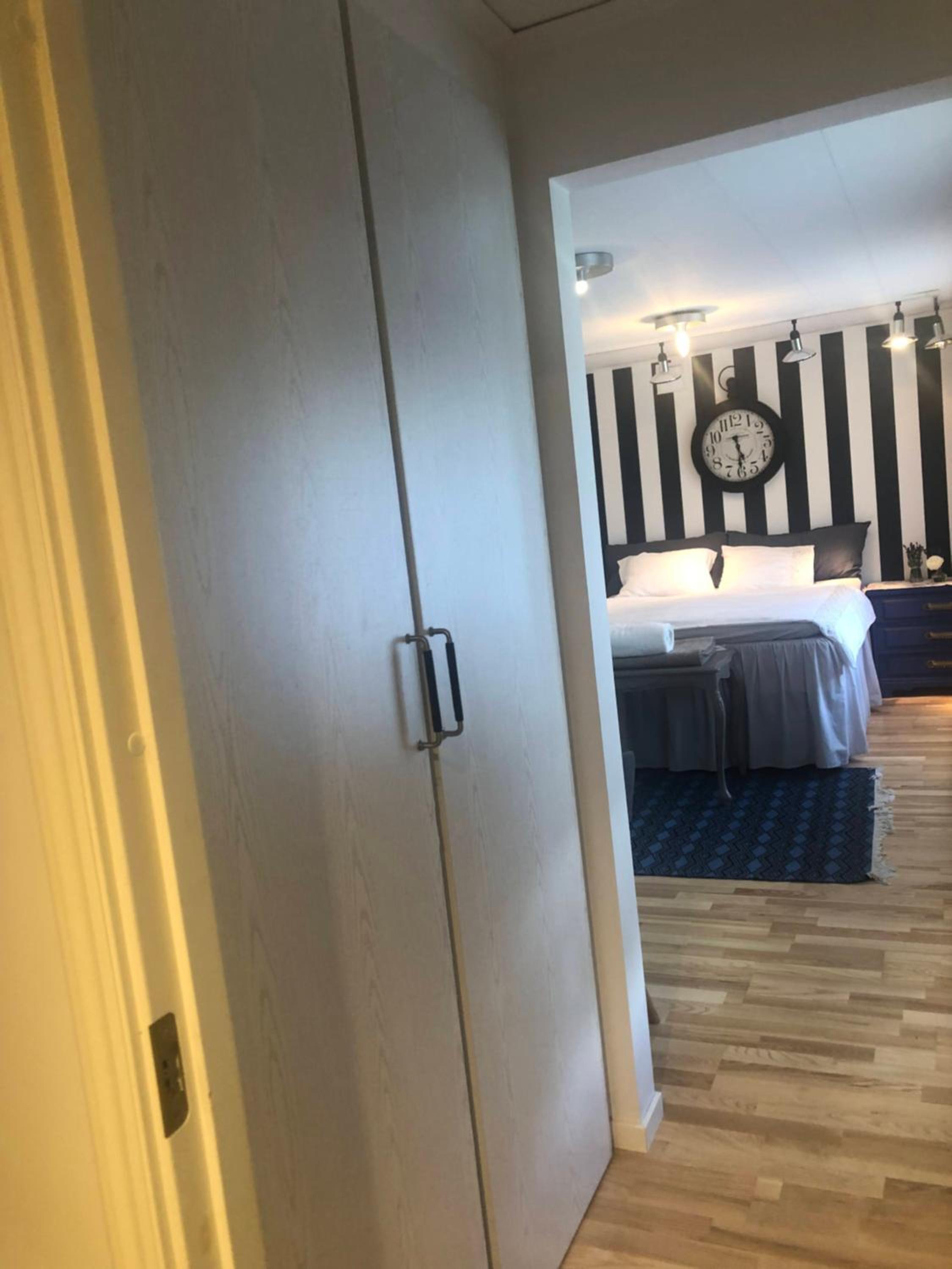 Private space with 2 bedrooms view 5