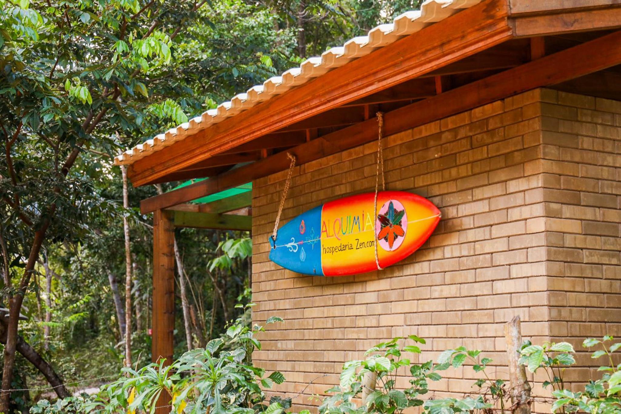 Alquimia Zen IGLUs de eucalipto na Reserva Aruá