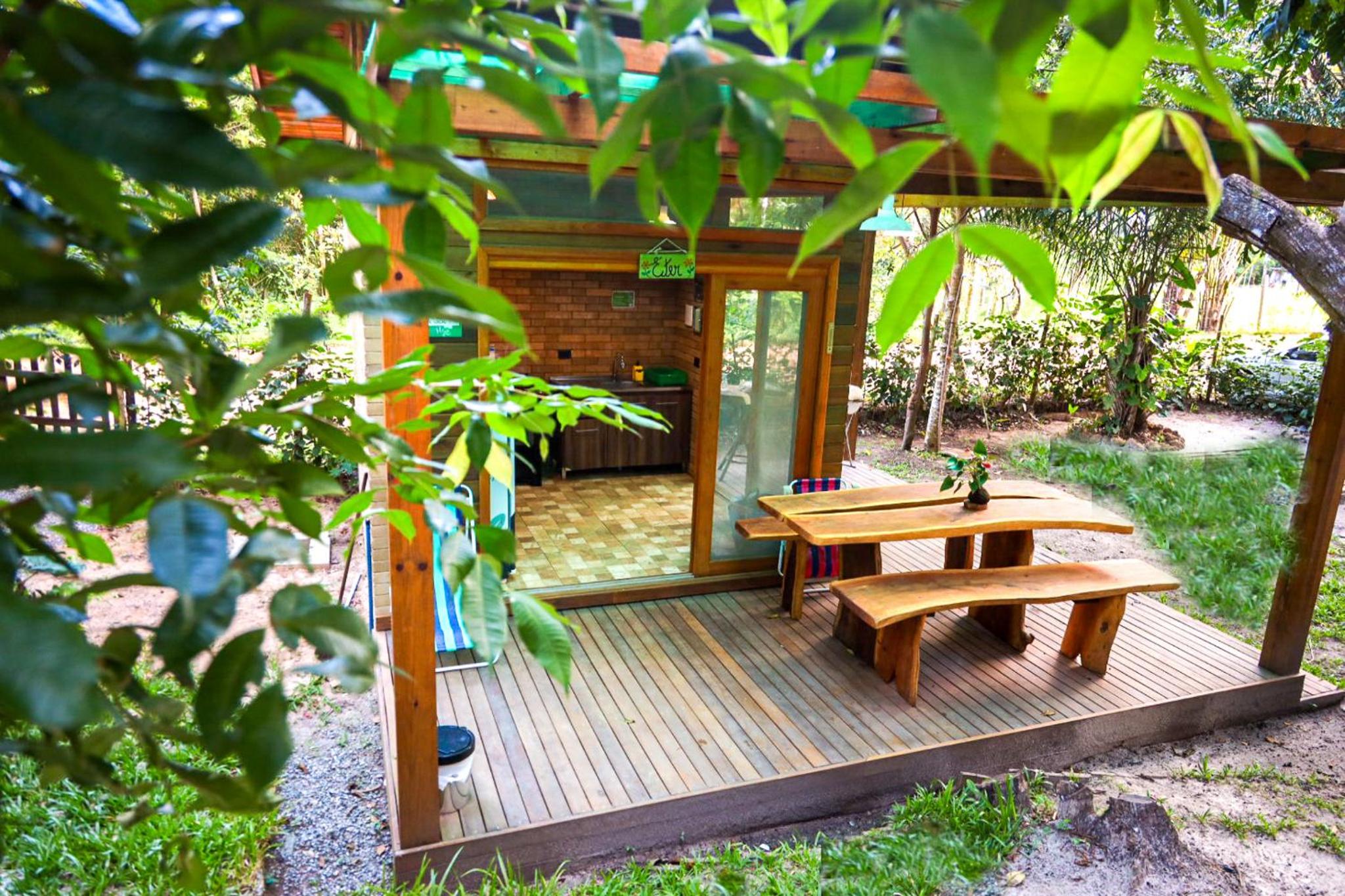 Alquimia Zen IGLUs de eucalipto na Reserva Aruá