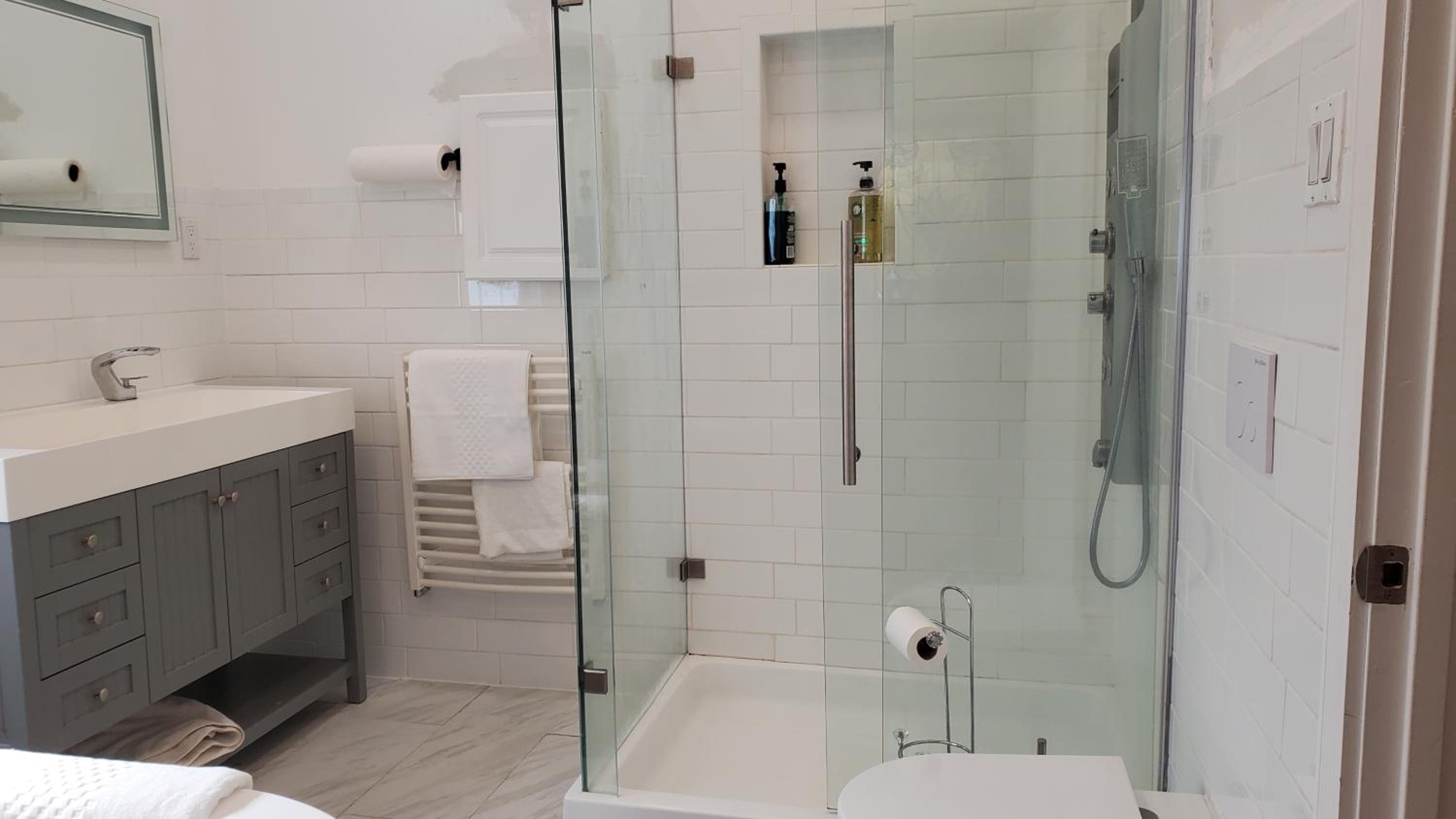 Gorgeous Victorian House!! Entire suite in SAM's home view 3