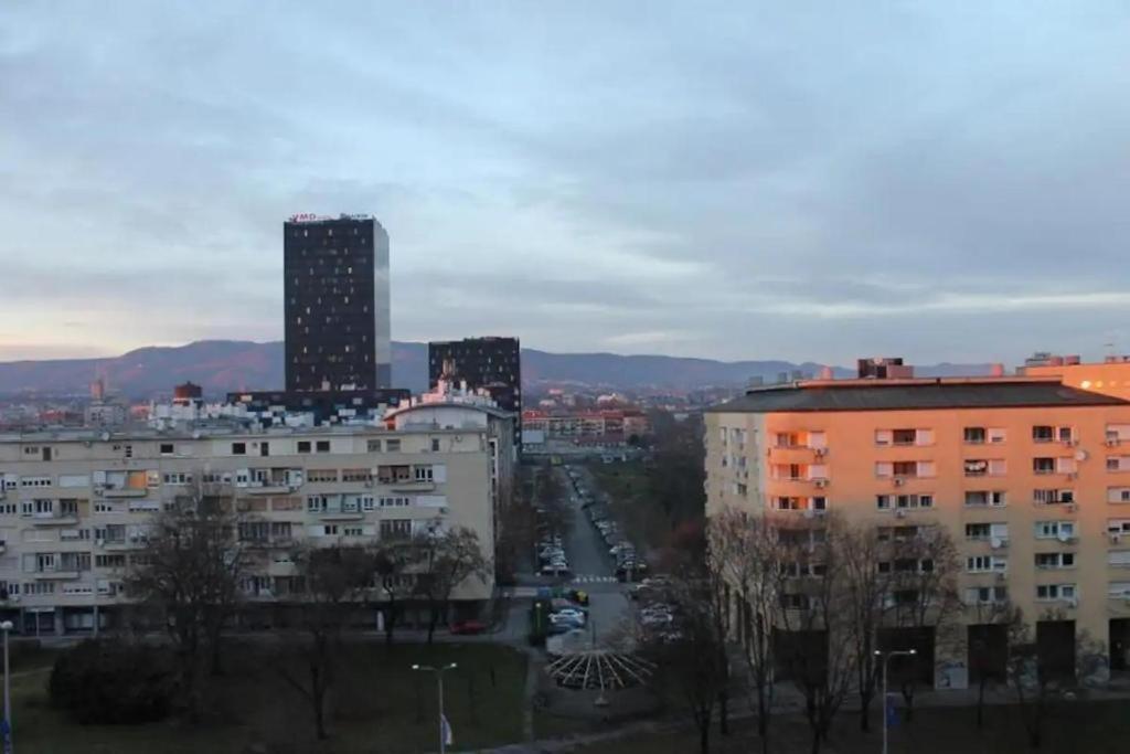 Near Main Bus Station Cozy Apartment Sofi Perfect for Any Stay view 2