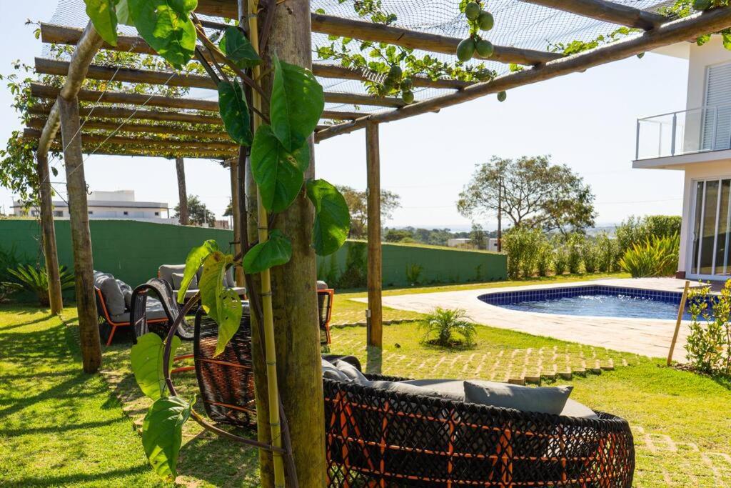Casa alto padrão as margens da represa de Avaré.