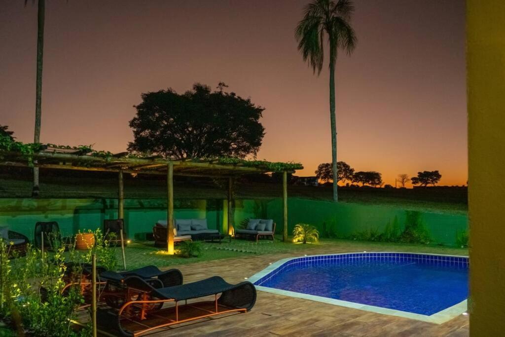 Casa alto padrão as margens da represa de Avaré.