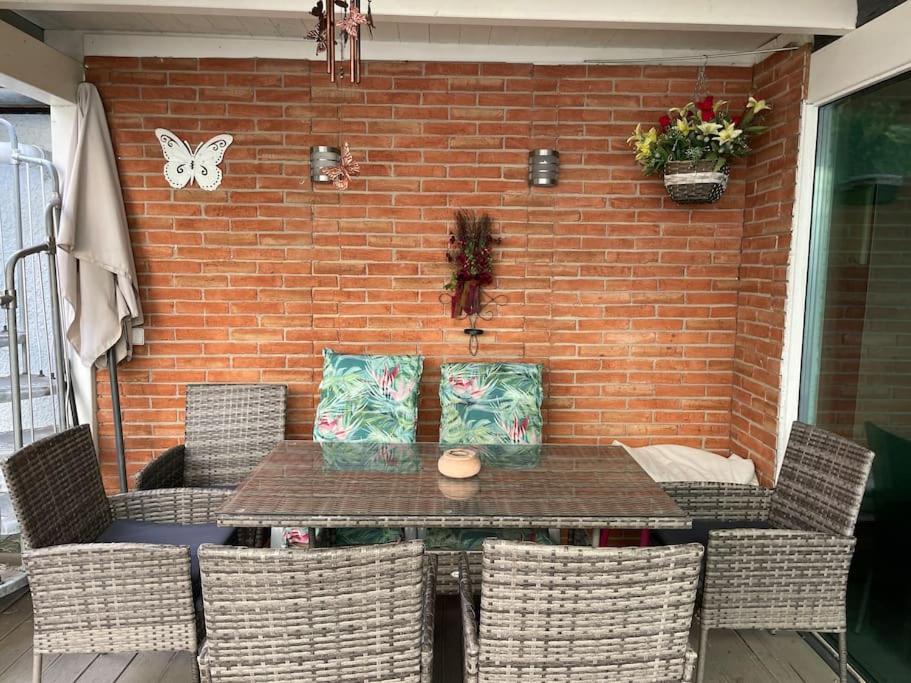Outlet Center House, Pool-Jacuzzi-Garden-Sundeck
