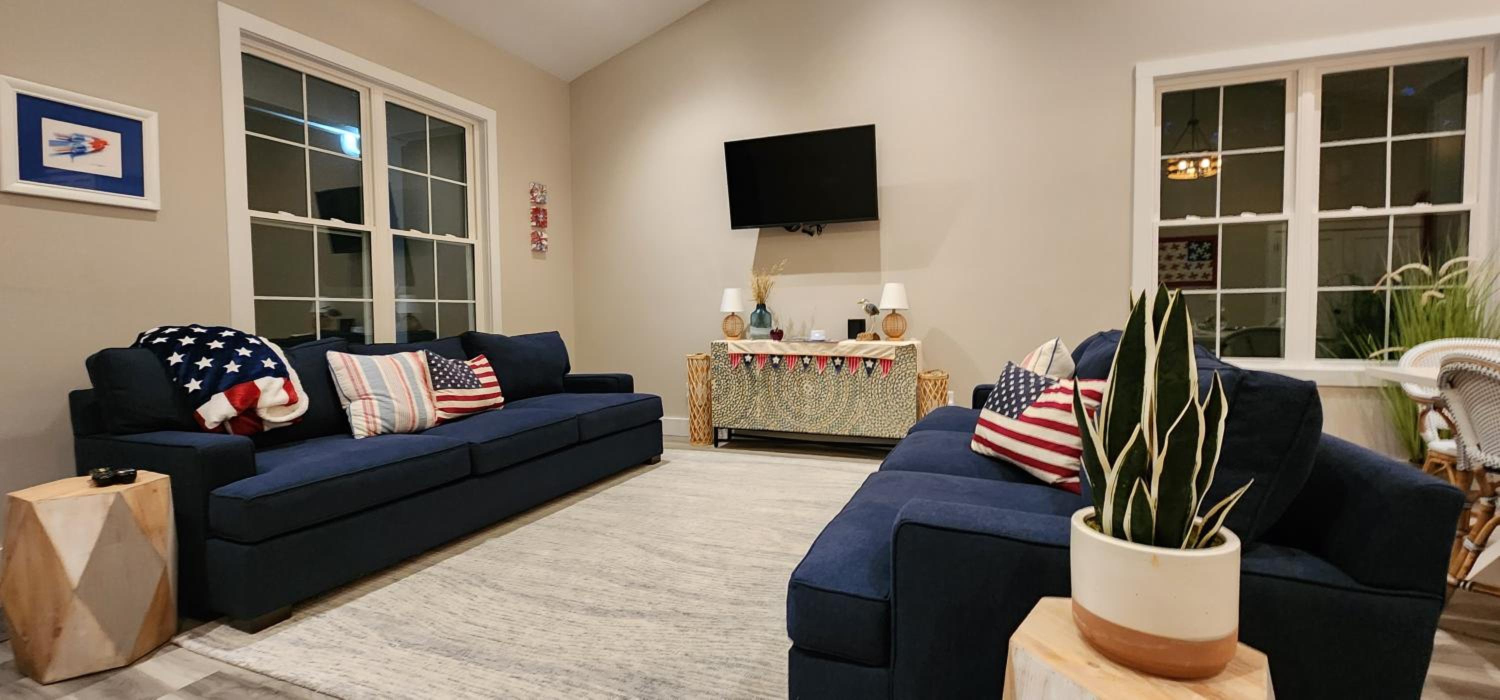 Patriotic Family Creek House, Private River Dock Ark