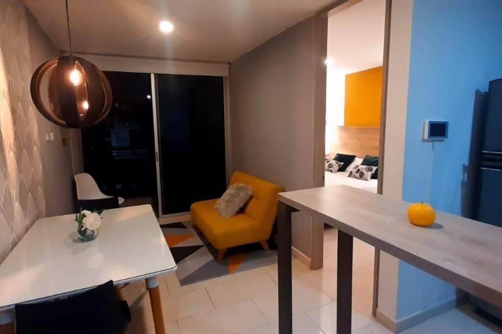 Lujoso Apartaestudio