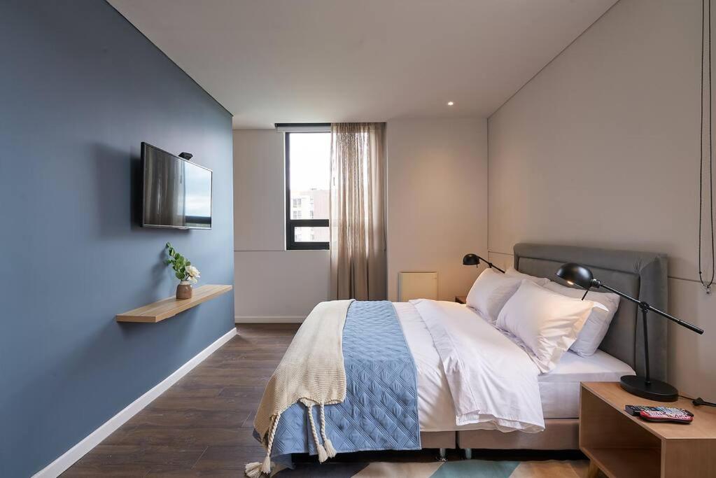 Caluce Apt 5A by LetoH