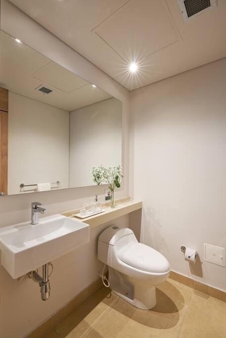 Caluce Apt 5A by LetoH