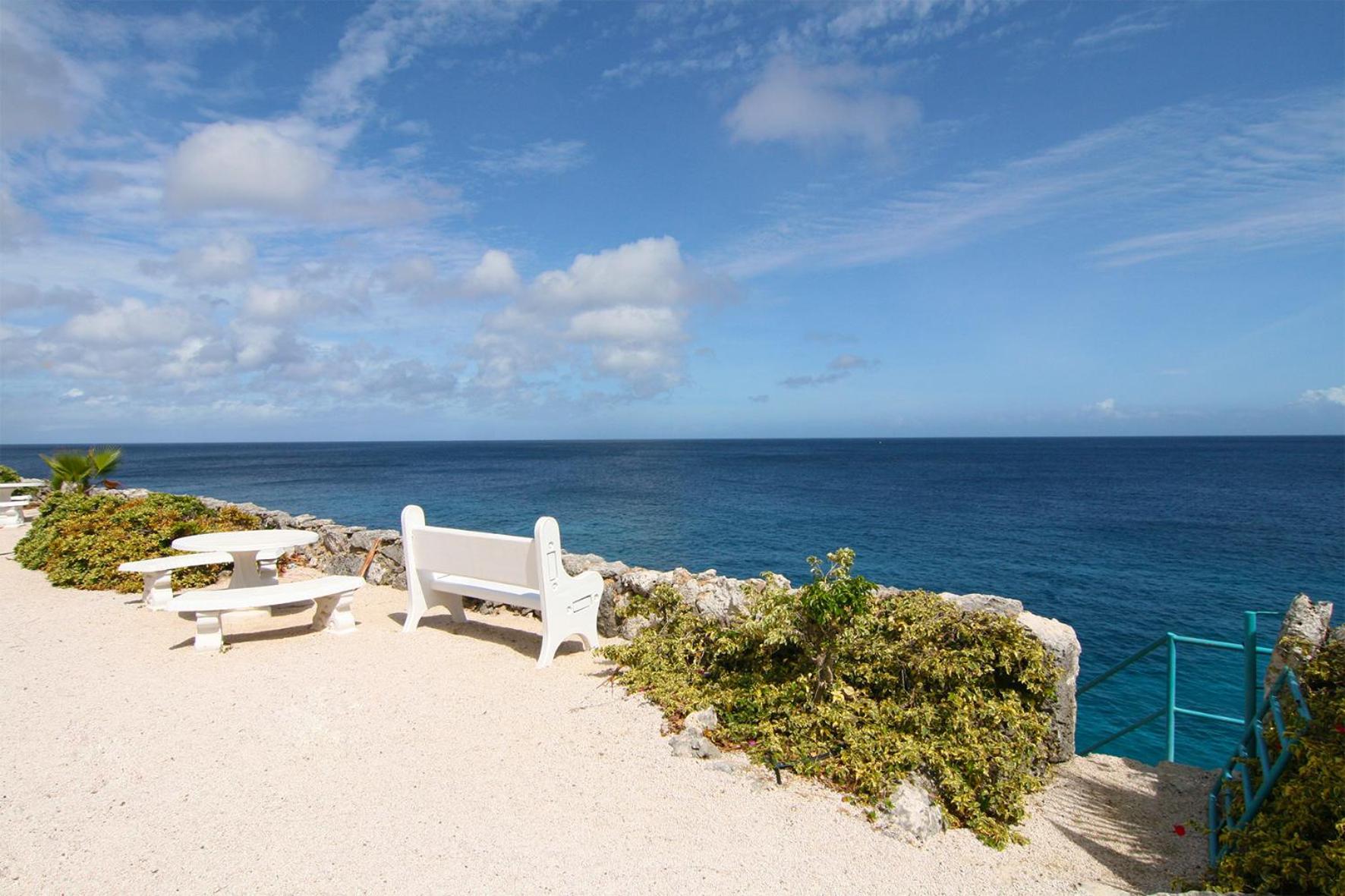 Marazul Dive Resort