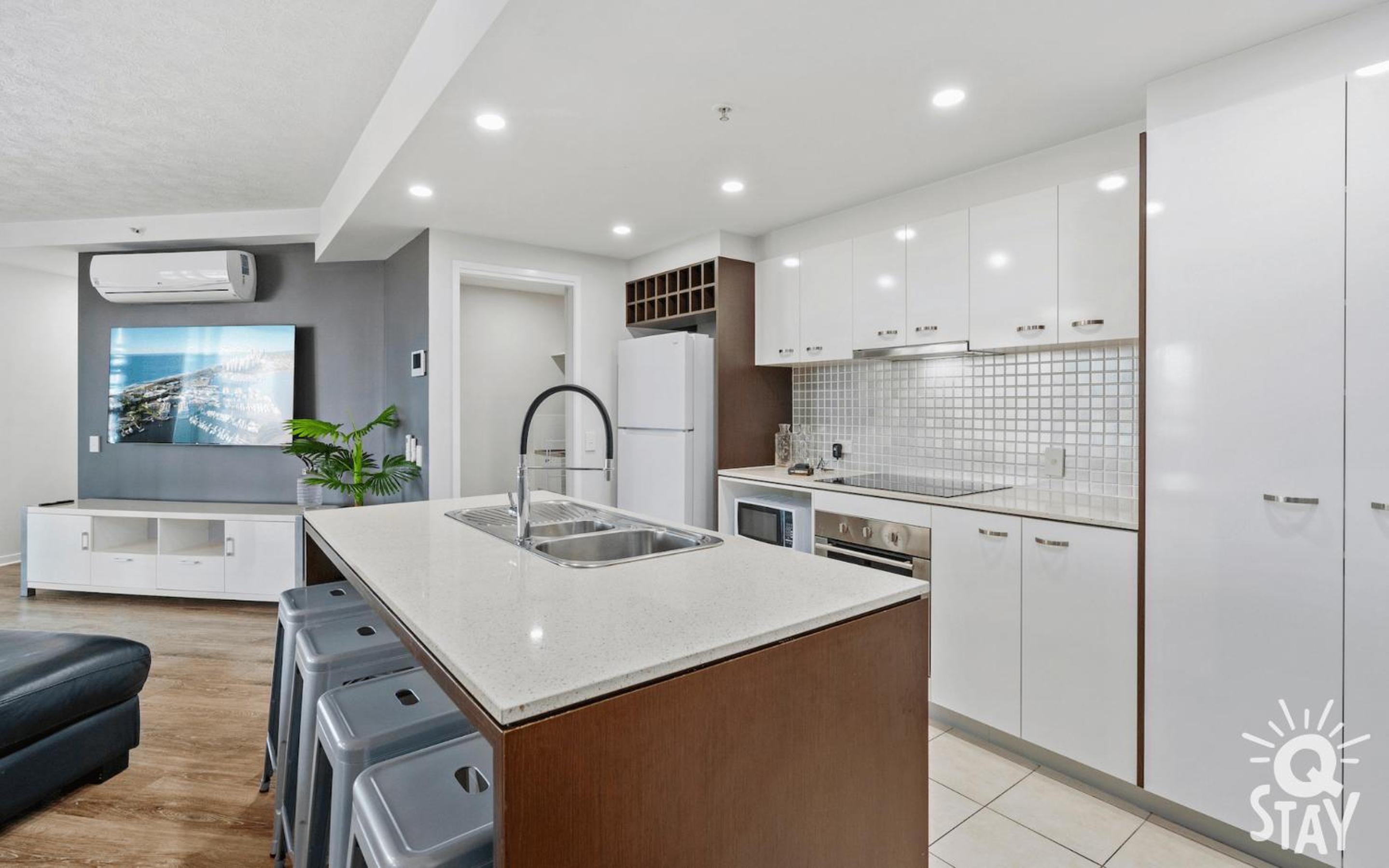 Wings Apartments - Q Stay