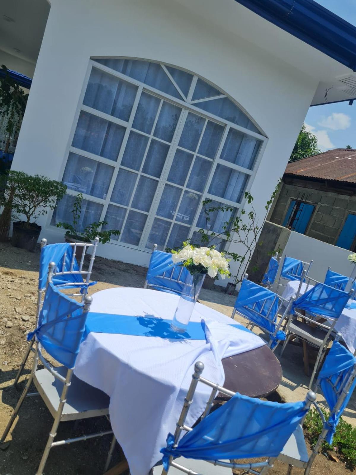 Palapag White House, your holiday home view 5