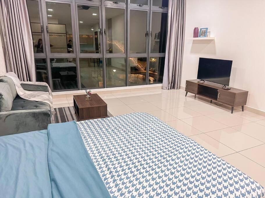 Starry x Studio with 2 QUEEN BED Free Netflix photo 6