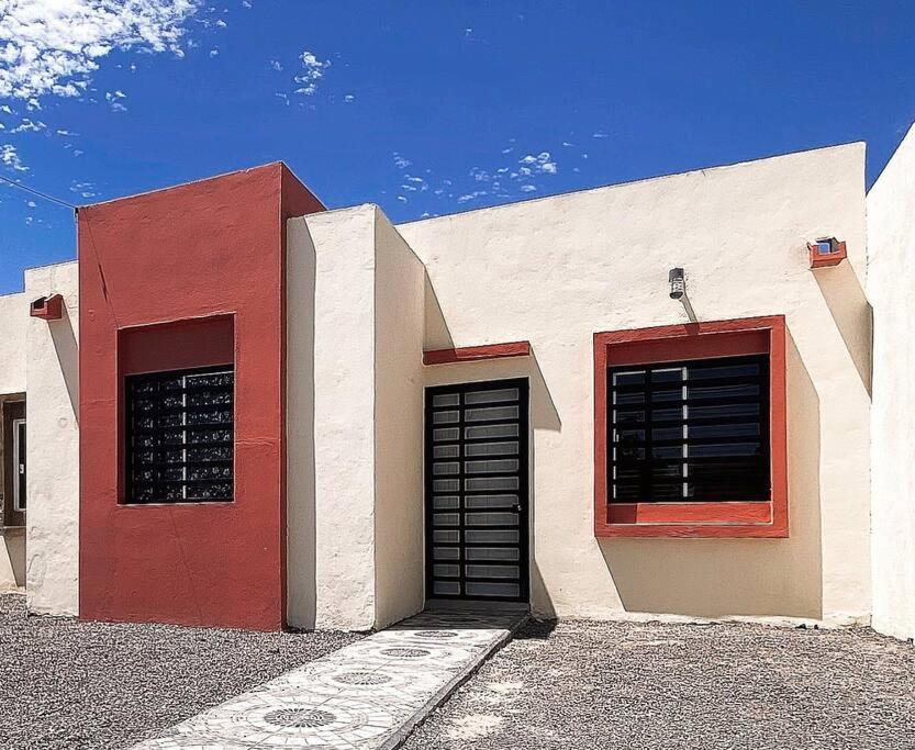 Villa con Alberca Privada, 3 Recamaras 6 Personas