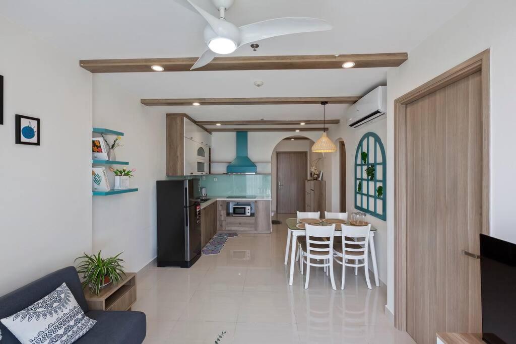 Lake view - 2BR Santorini style