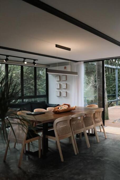 The Estate Hulu Rening - Private Retreat Cabin