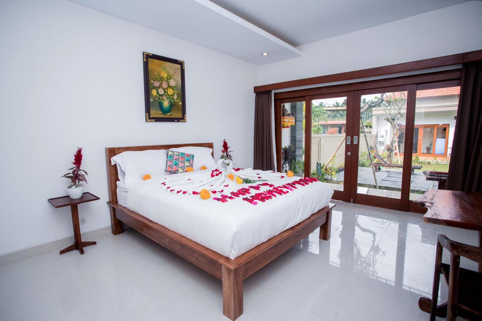 Villa Popolan and Guest House view 3