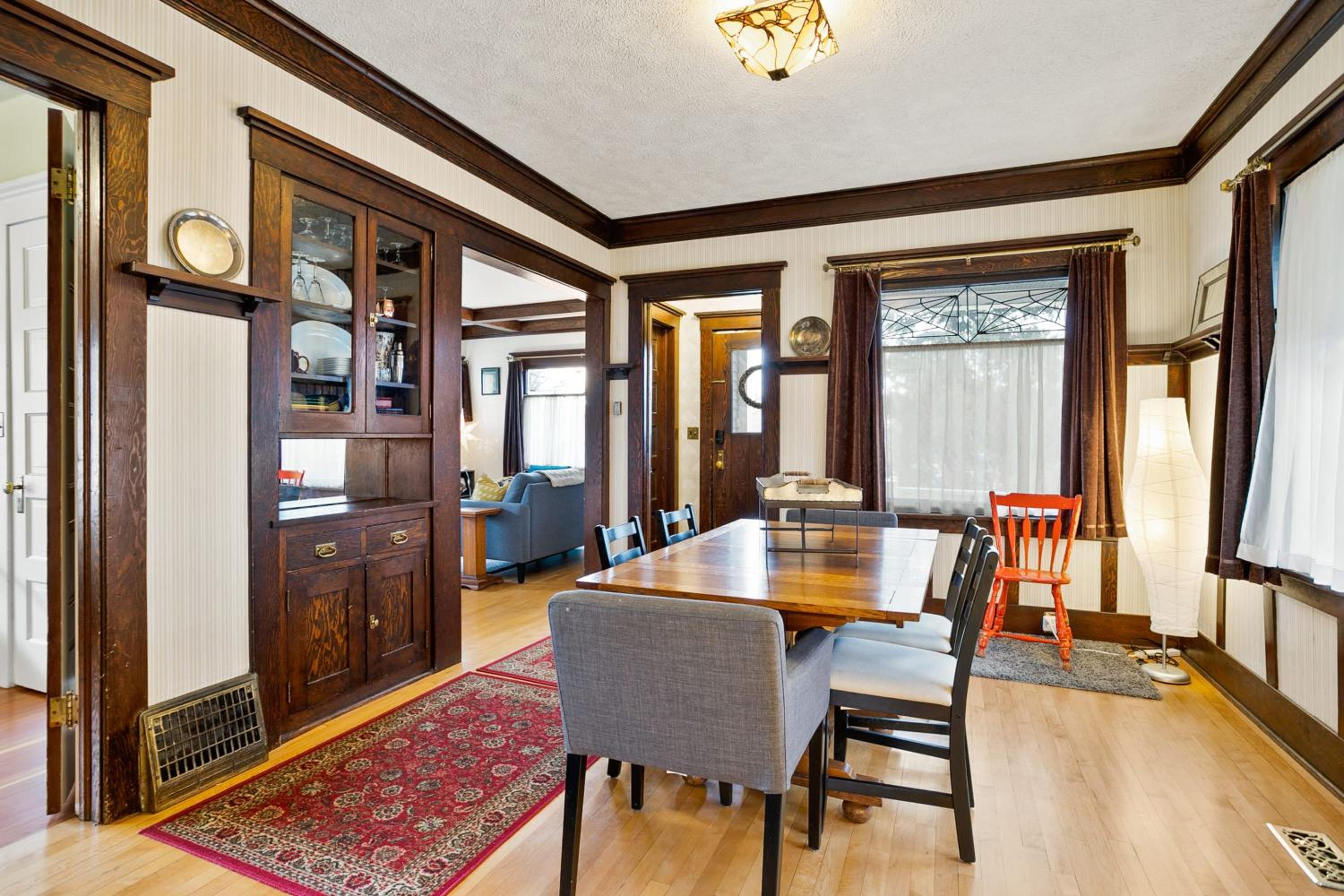 Hotel Perry District Superb Quality Perfect Location - Image 1