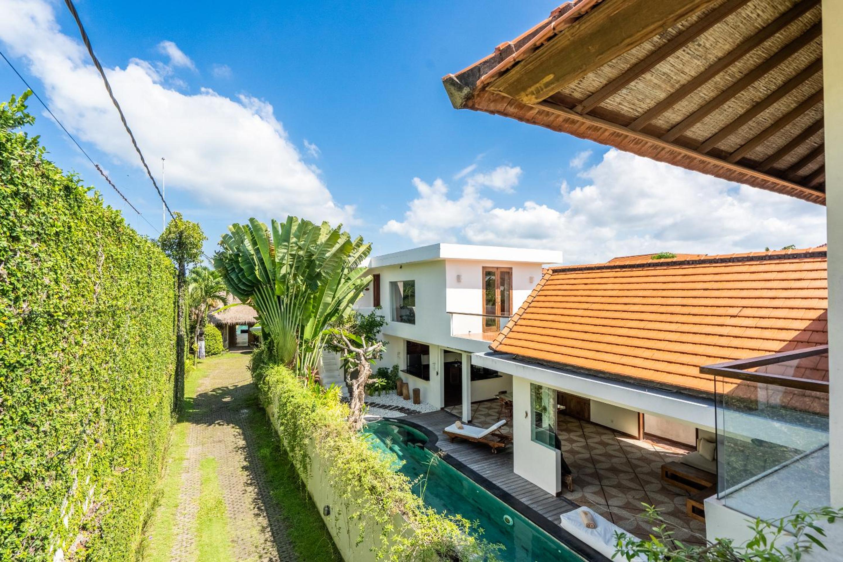 Villas Ku Estate
