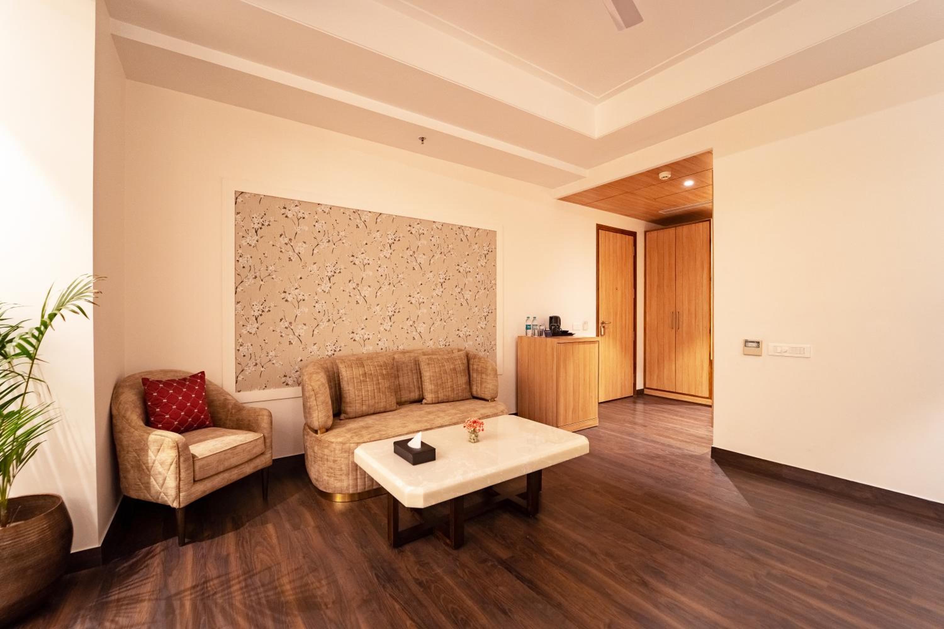 Palasa Hotel