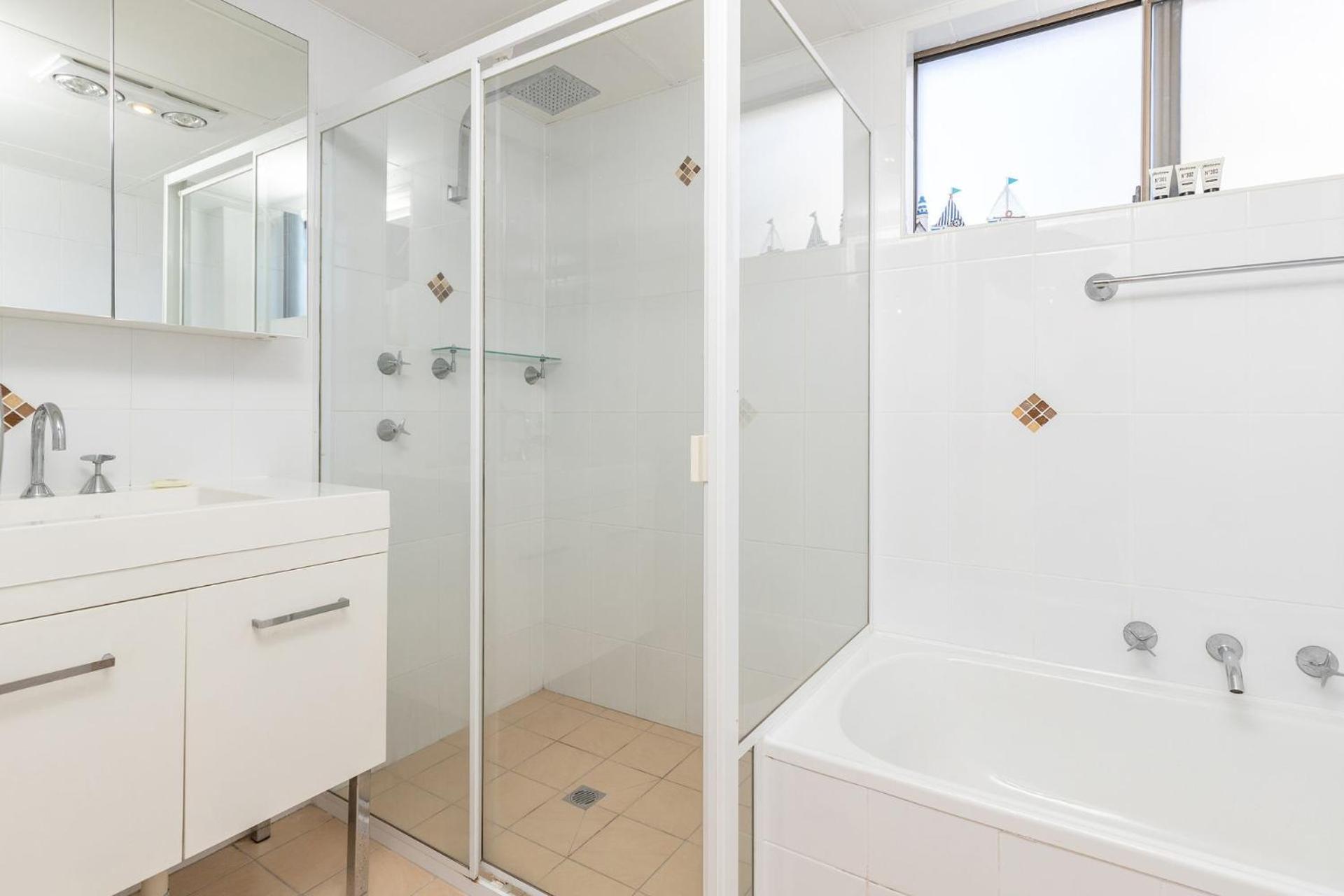 Oceancrest 11