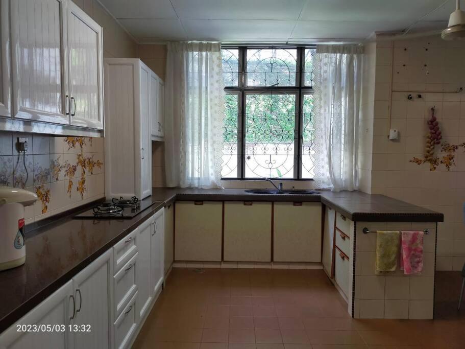 Villa w Pool Damansara Height KL