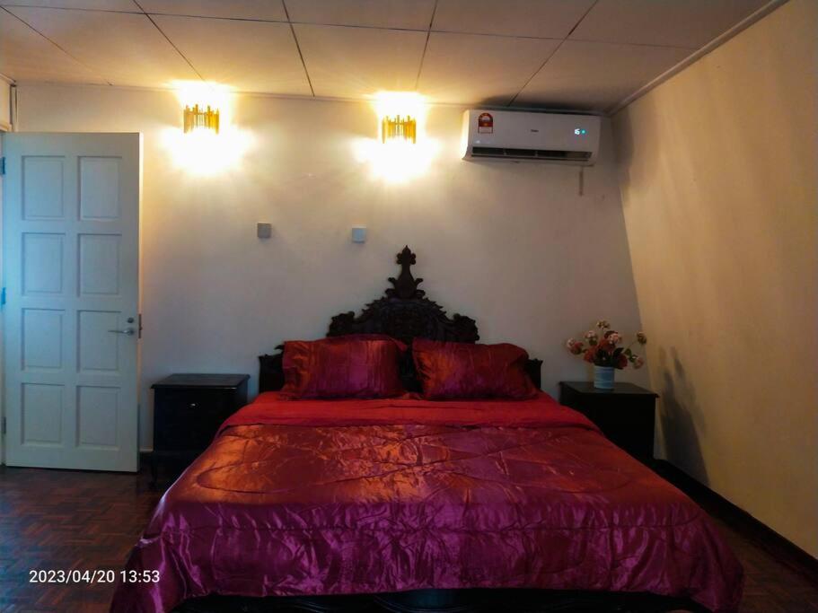 Villa w Pool Damansara Height KL