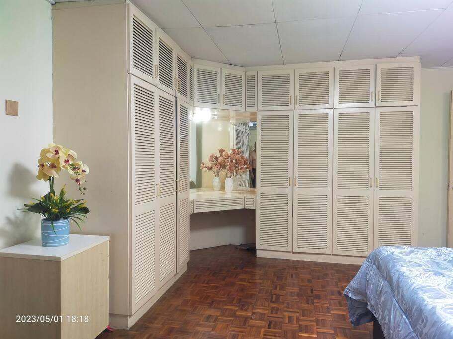 Villa w Pool Damansara Height KL