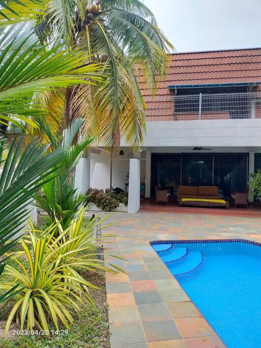 Villa w Pool Damansara Height KL