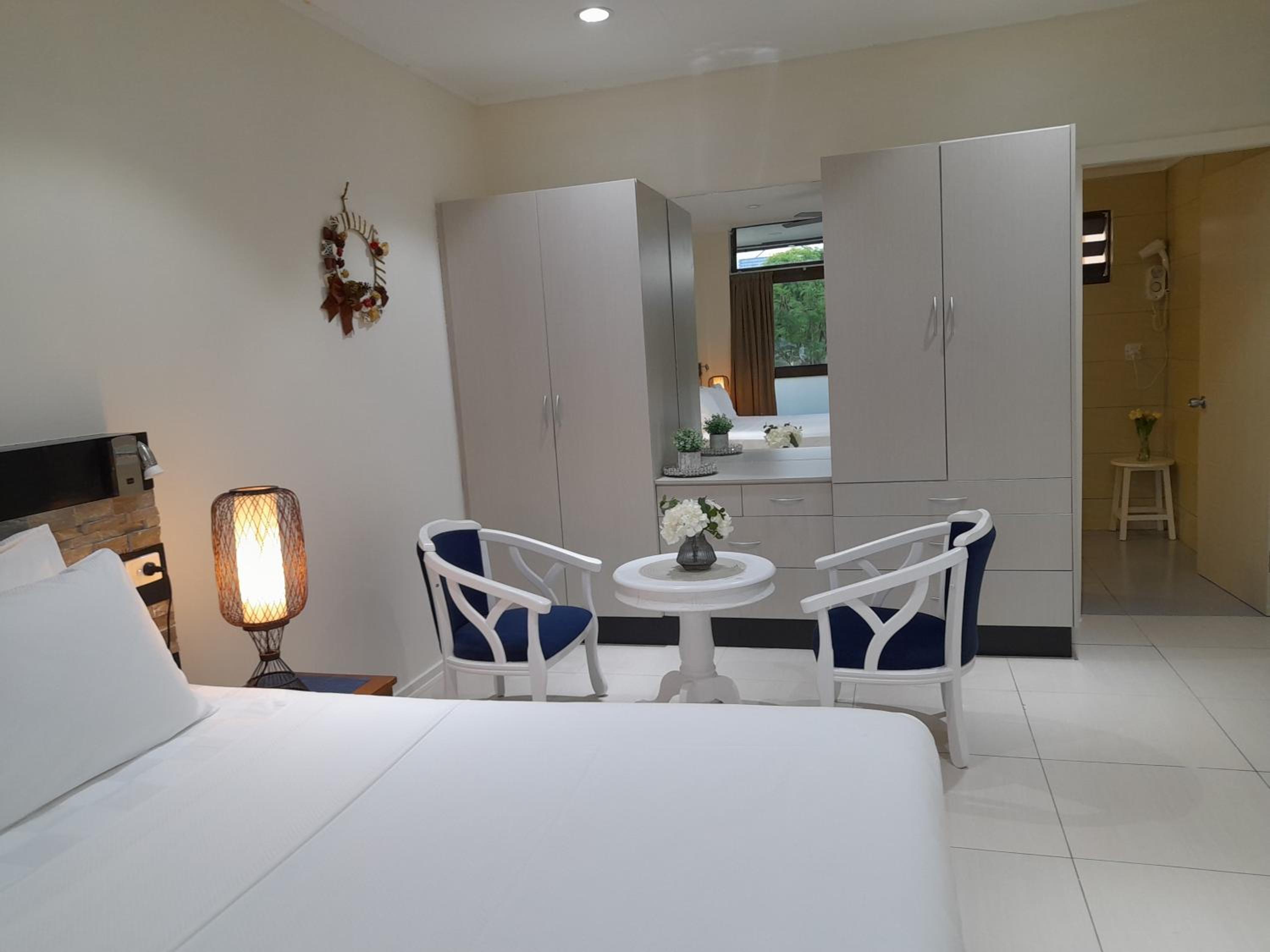 Waterfront Sunset Apartment Nadi