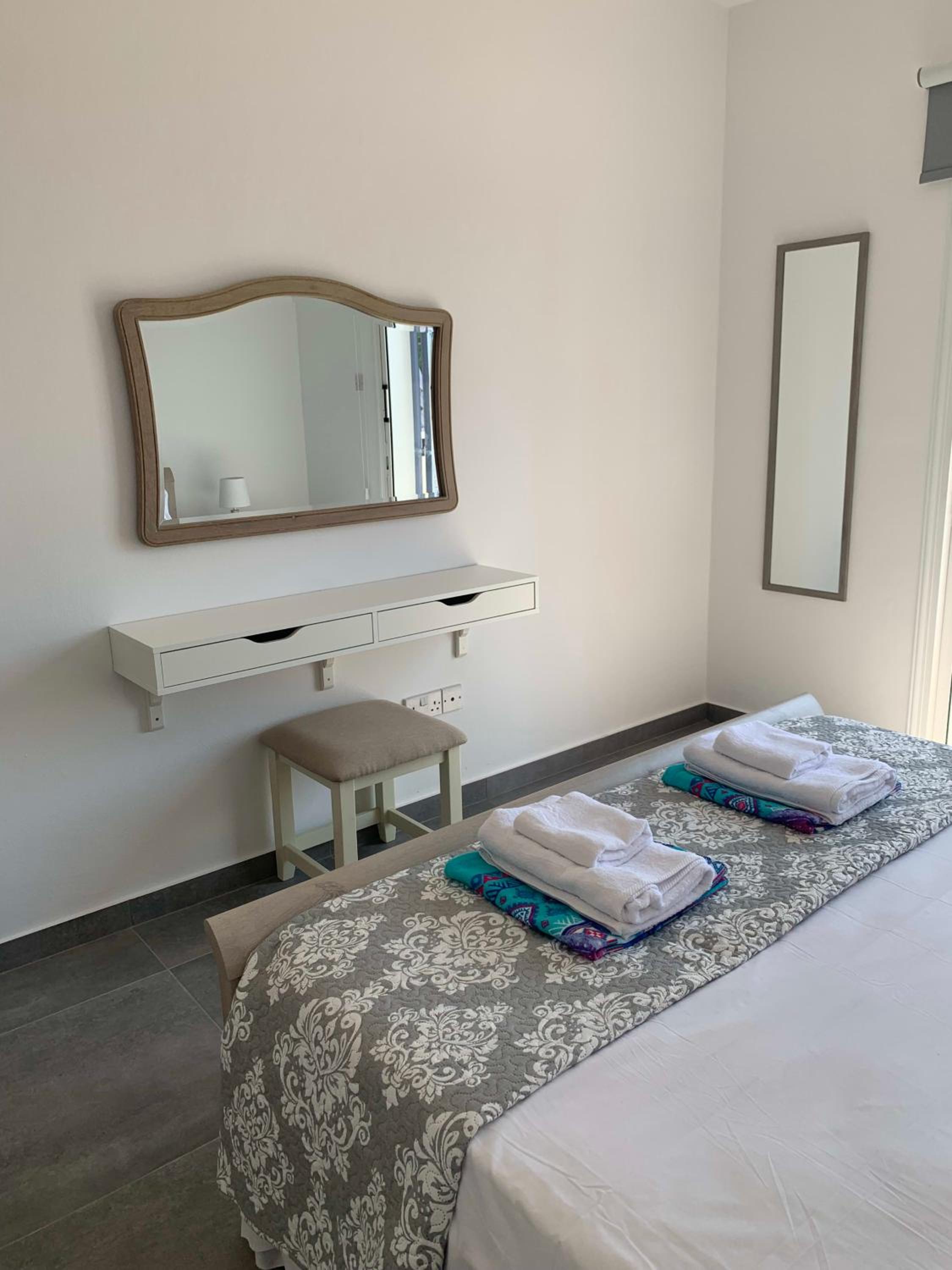 Paradise Gardens 3 - superb 1 bed apartment