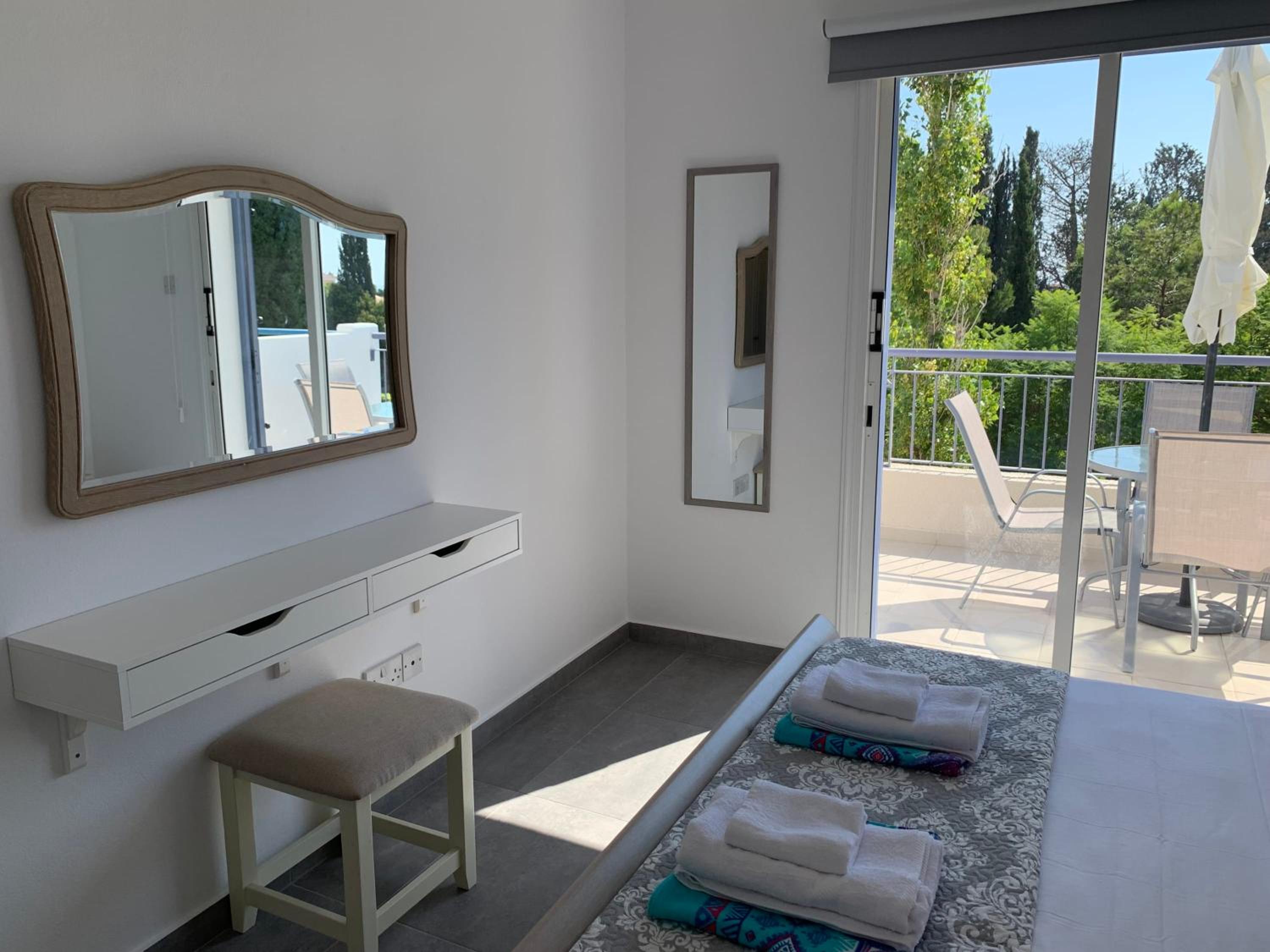 Paradise Gardens 3 - superb 1 bed apartment