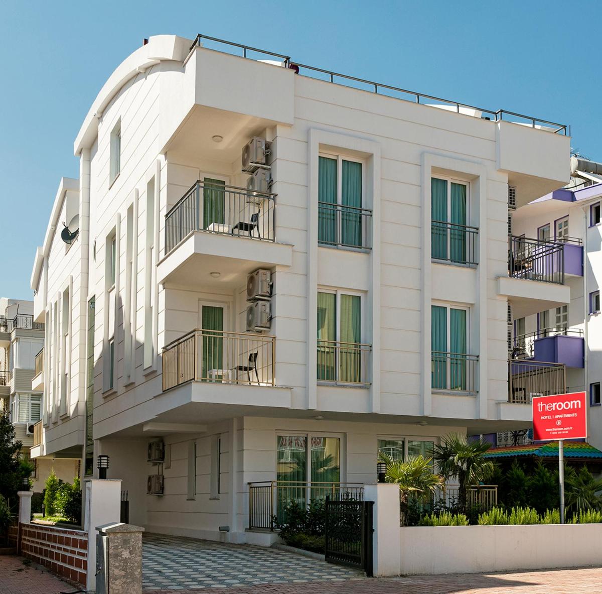 The Room Hotel & Apartments - Image 11
