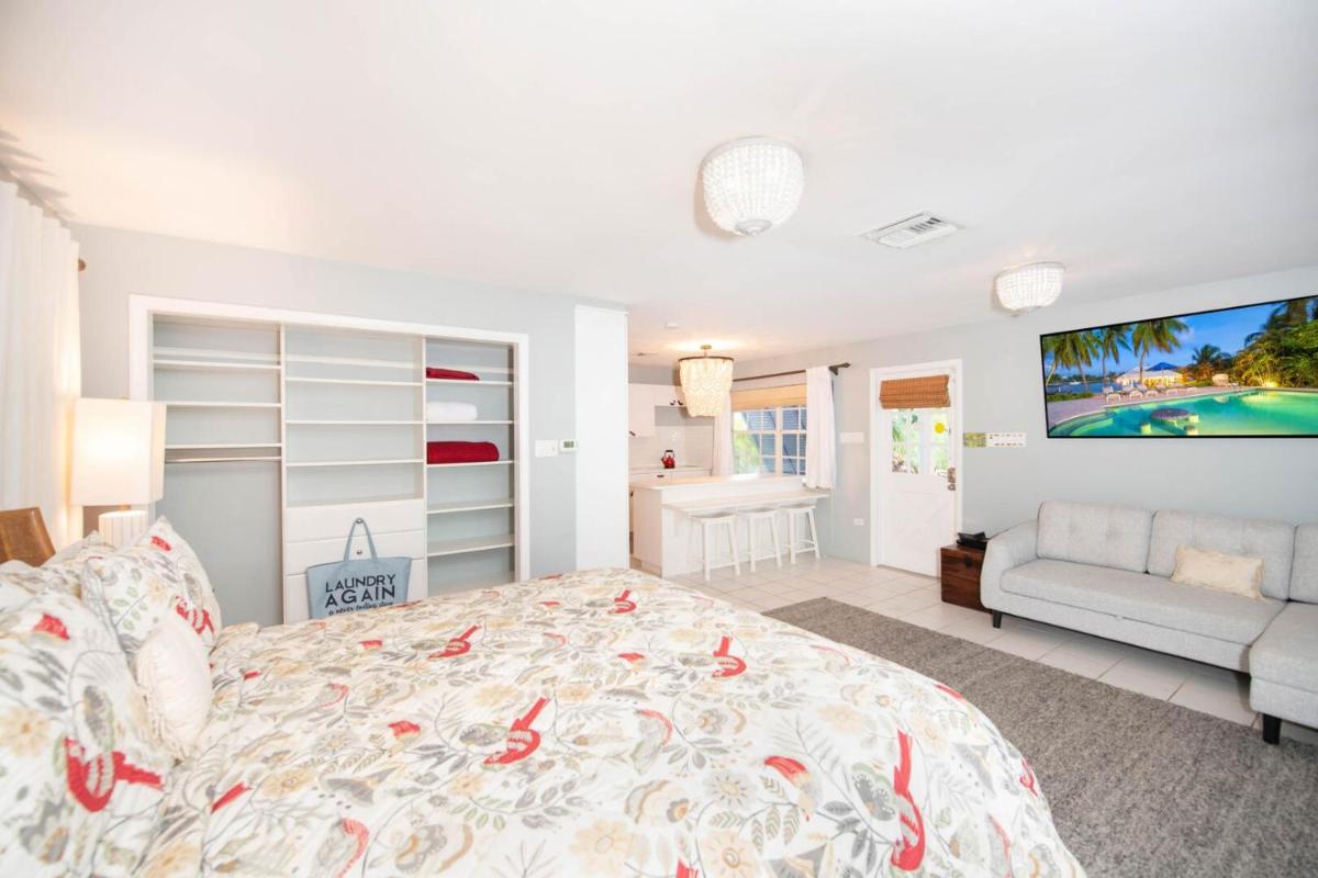 Great Escape-4BR by Grand Cayman Villas & Condos