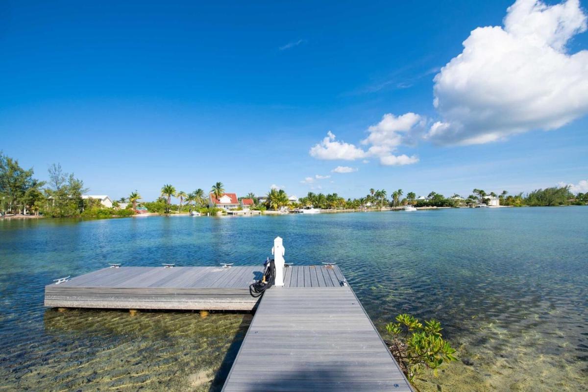 Great Escape-4BR by Grand Cayman Villas & Condos