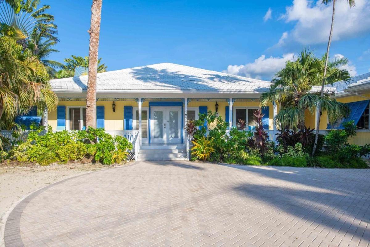 Great Escape-4BR by Grand Cayman Villas & Condos