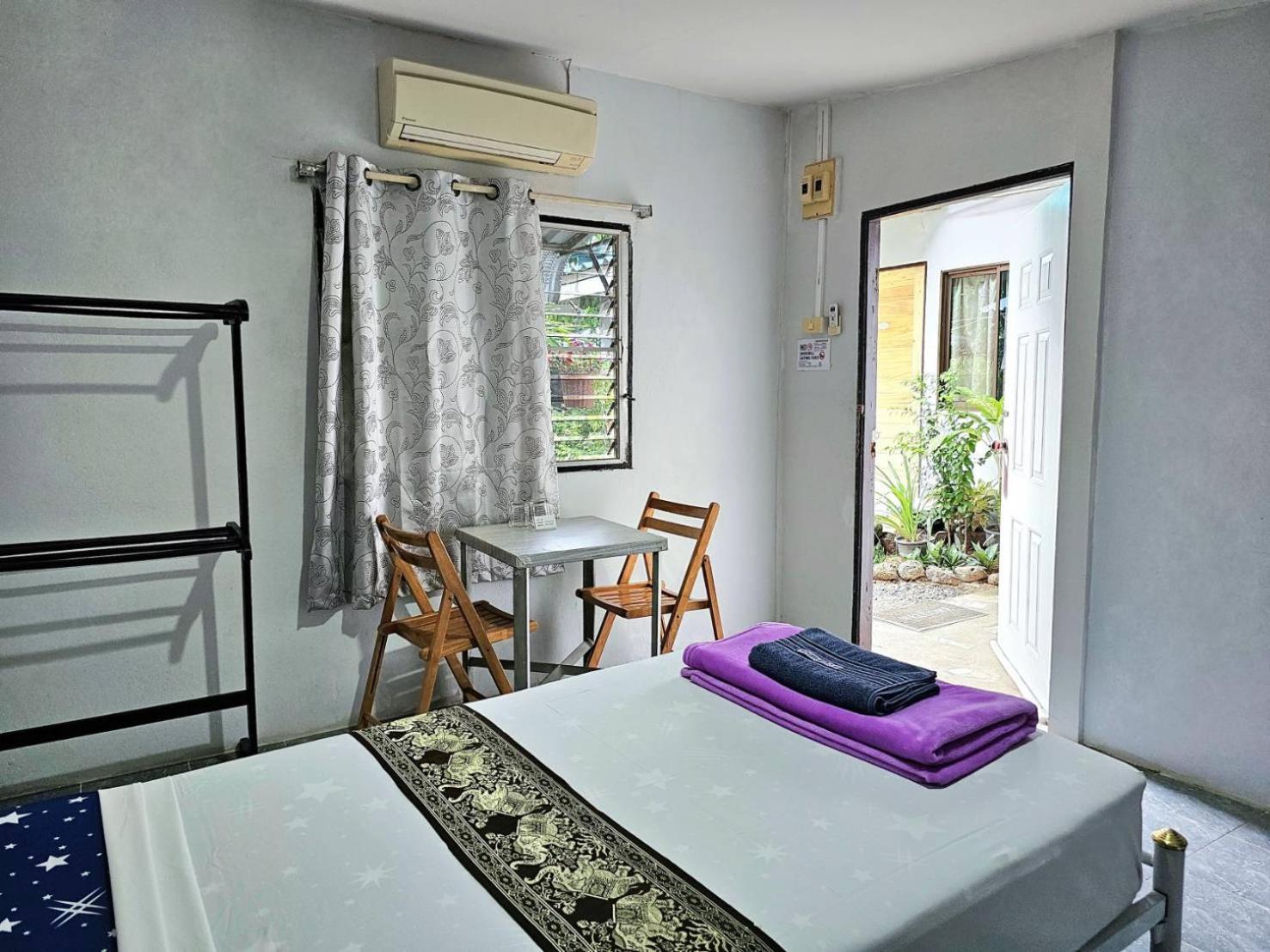 P.California Inter Hostel