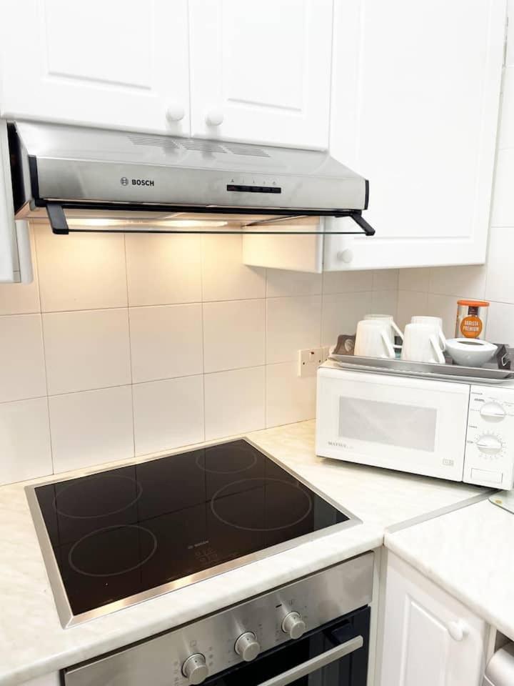 Kings Palace superb 1 bed apartment with sea views