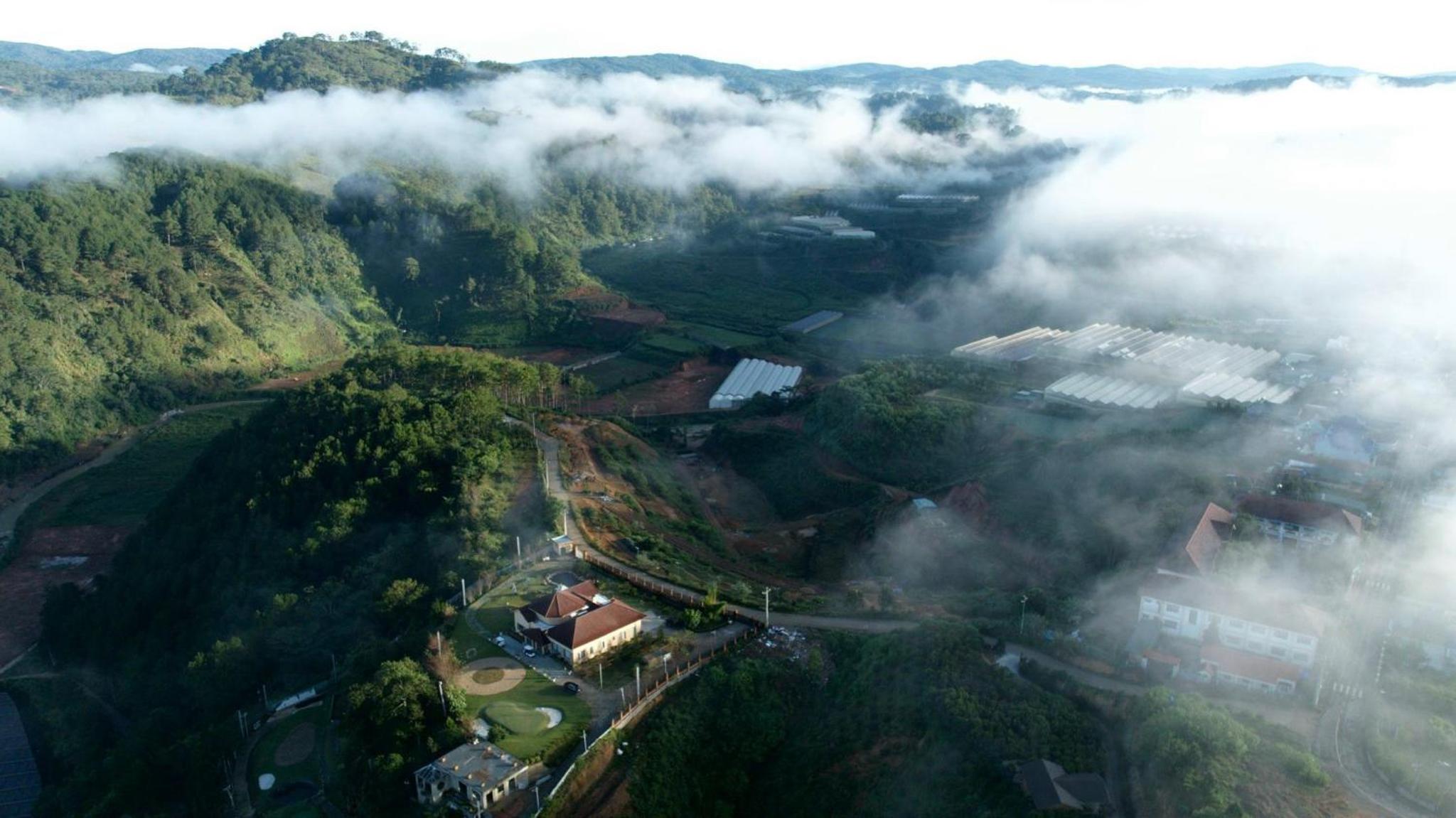 Four Spring Villas & Golfs Da Lat